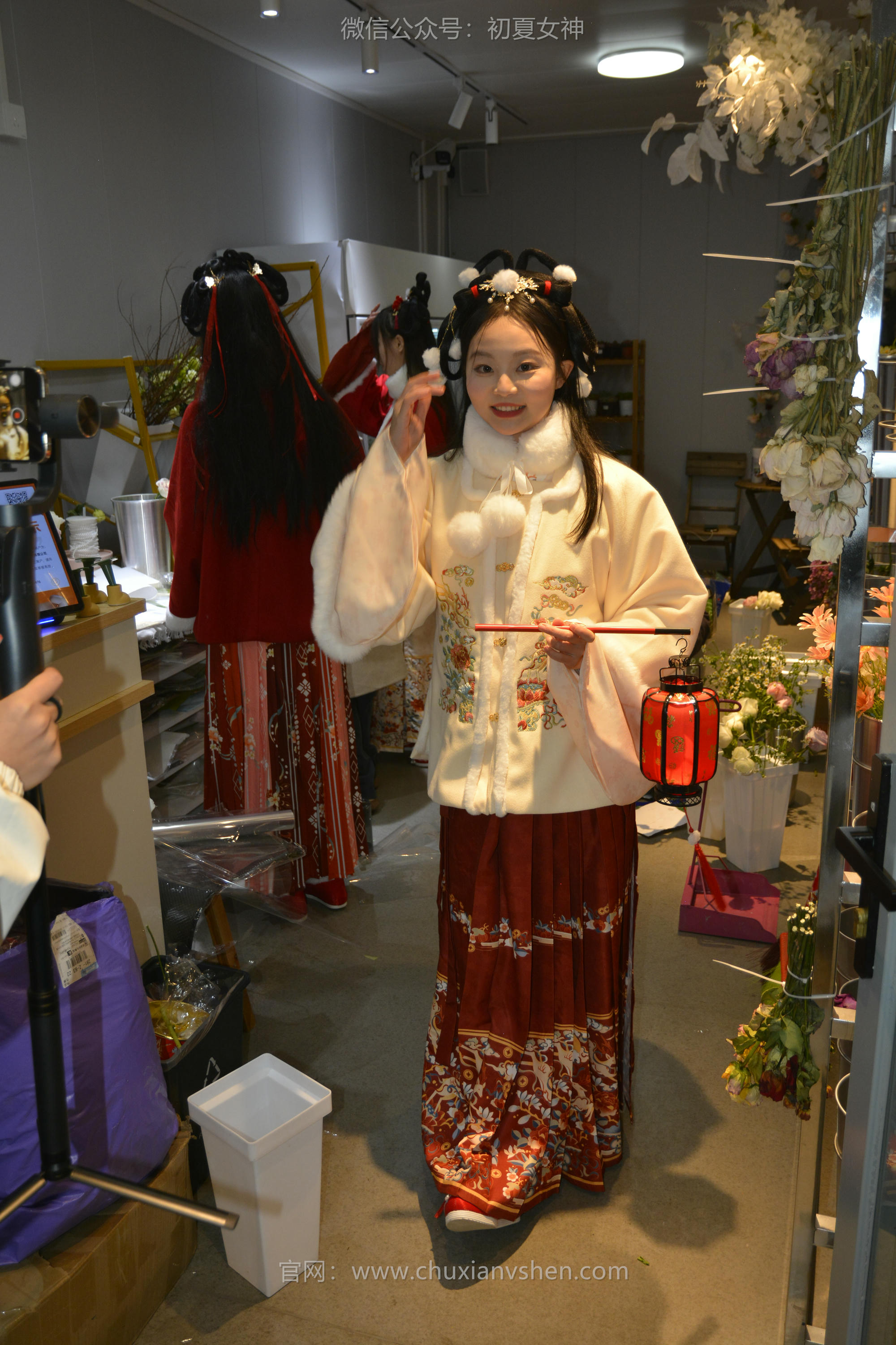 初夏女神 NO.139 双双&秀秀&情情 新年快乐[110P+1V／3.06GB]_第1集