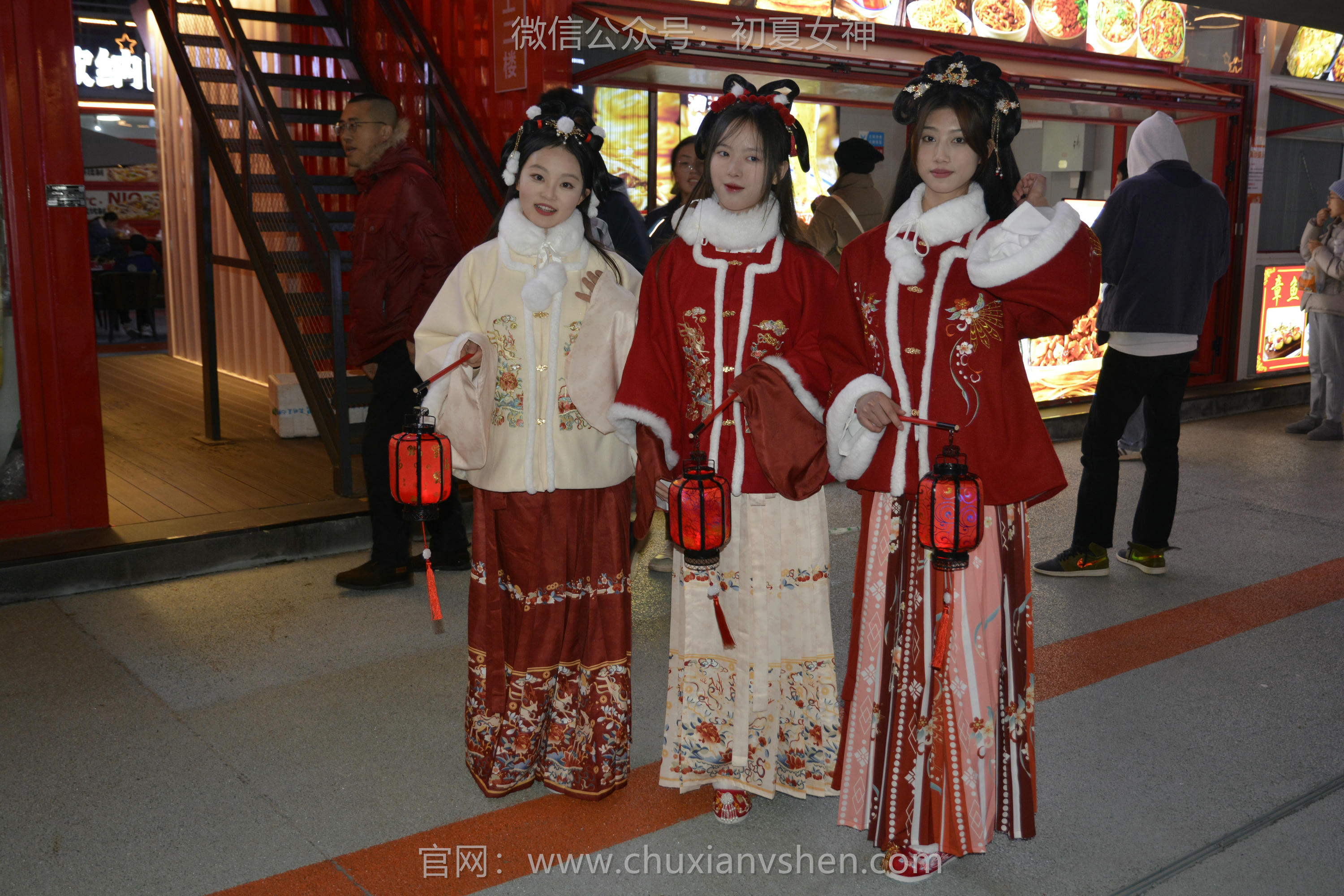 初夏女神 NO.139 双双&秀秀&情情 新年快乐[110P+1V／3.06GB]_第2集