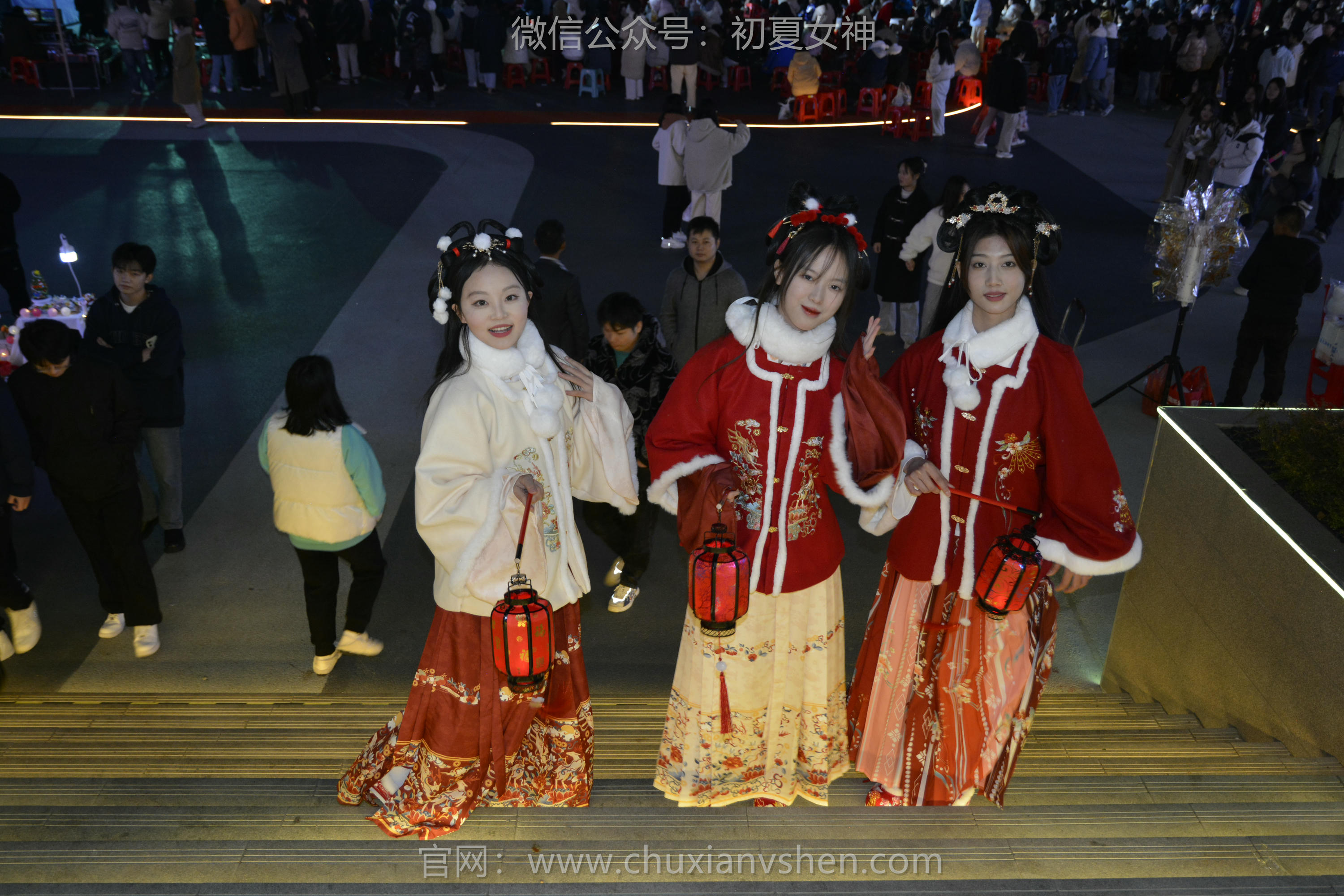 初夏女神 NO.139 双双&秀秀&情情 新年快乐[110P+1V／3.06GB]_第2集