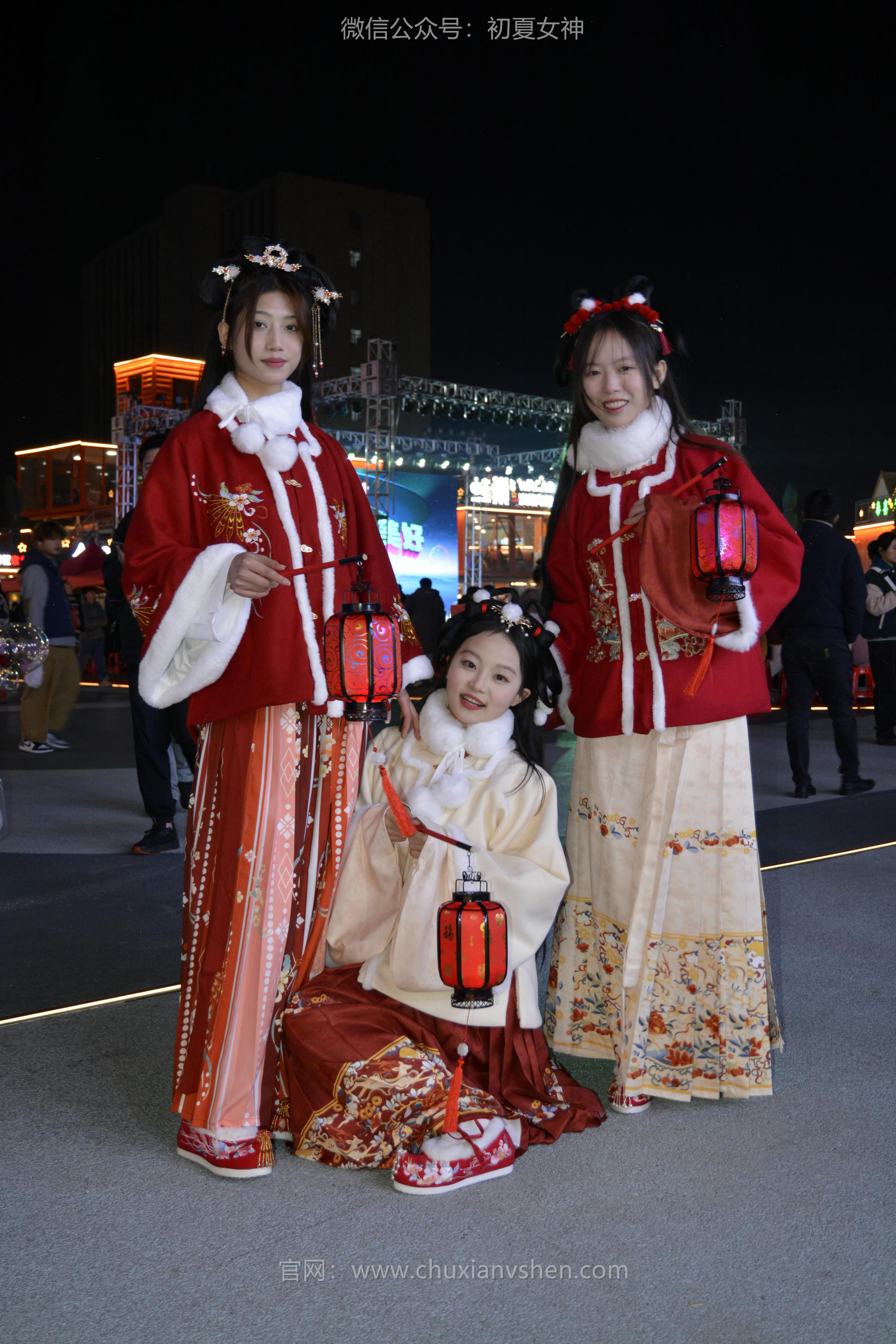 初夏女神 NO.139 双双&秀秀&情情 新年快乐[110P+1V／3.06GB]_第2集