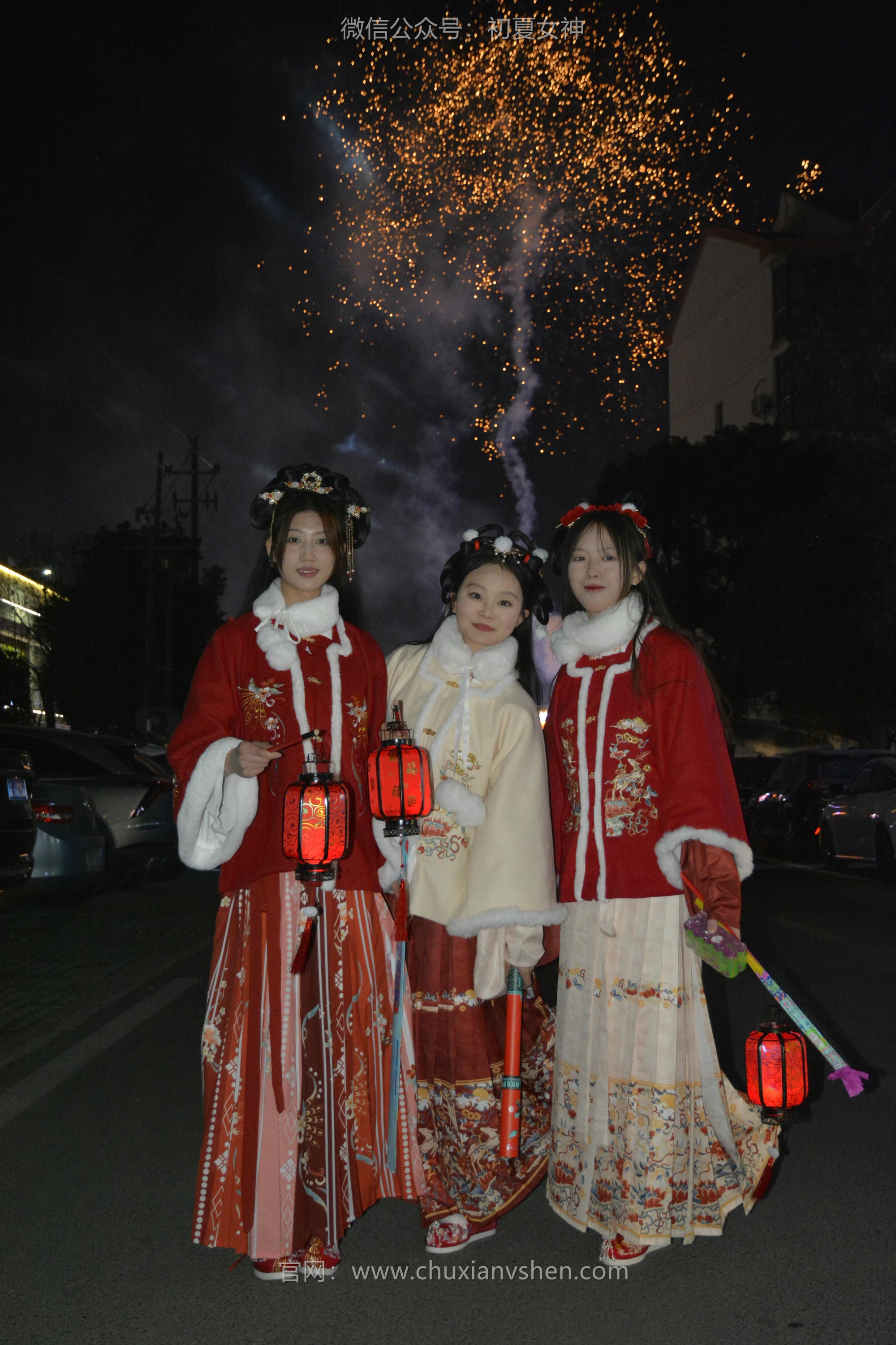 初夏女神 NO.139 双双&秀秀&情情 新年快乐[110P+1V／3.06GB]_第4集