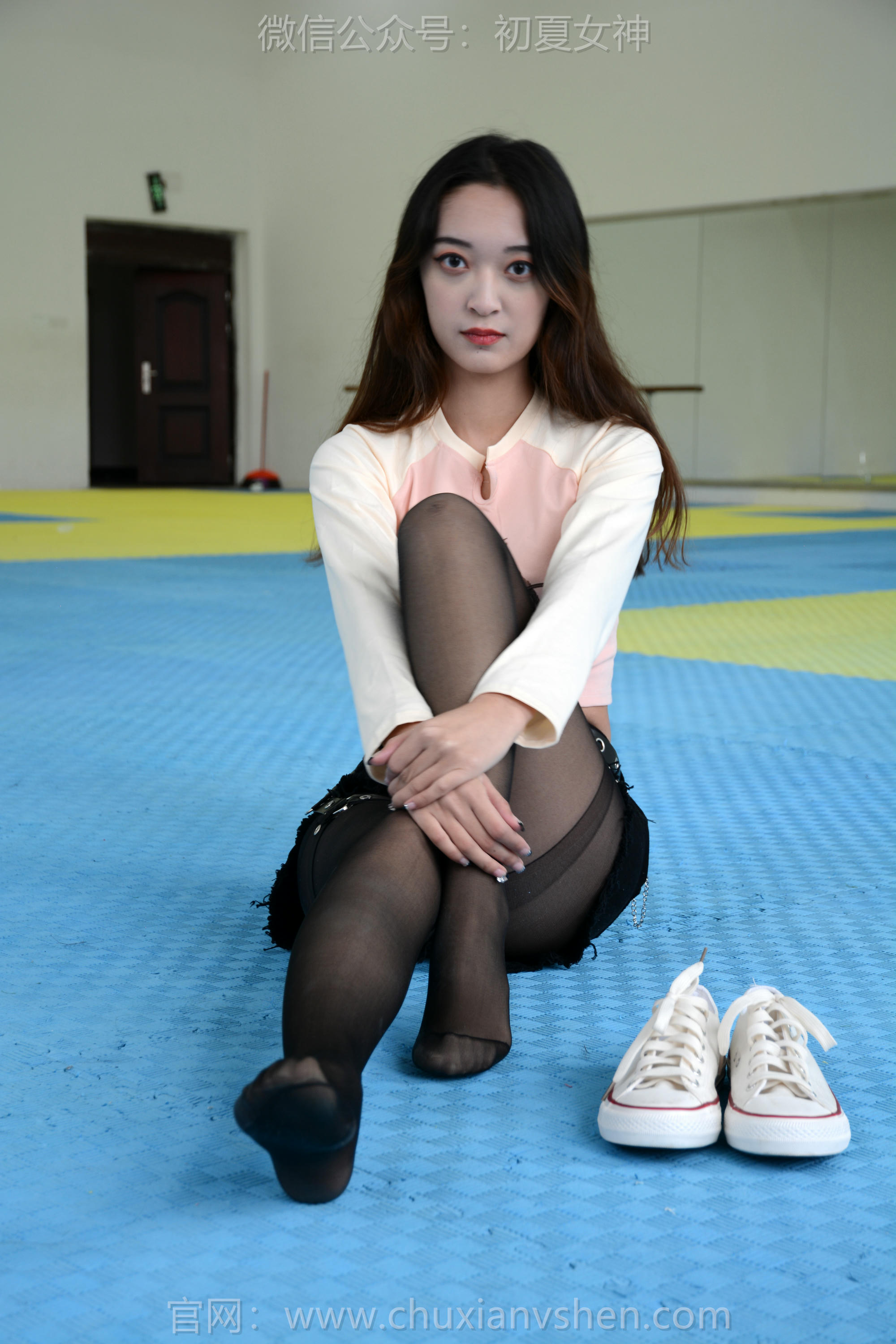 初夏女神 NO.140 依依 邻家女孩[130P+2V／3.14GB]_第2集