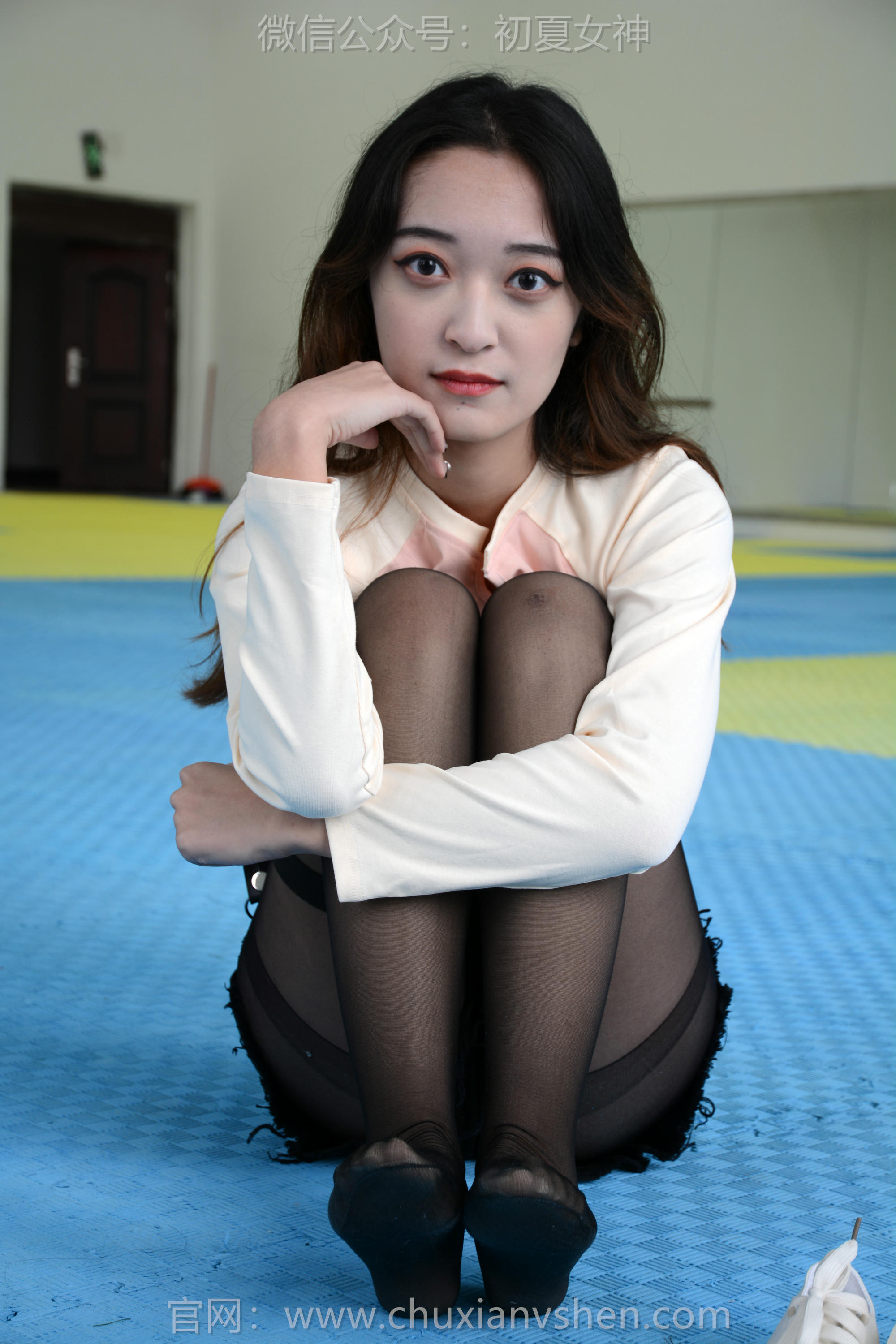 初夏女神 NO.140 依依 邻家女孩[130P+2V／3.14GB]_第2集