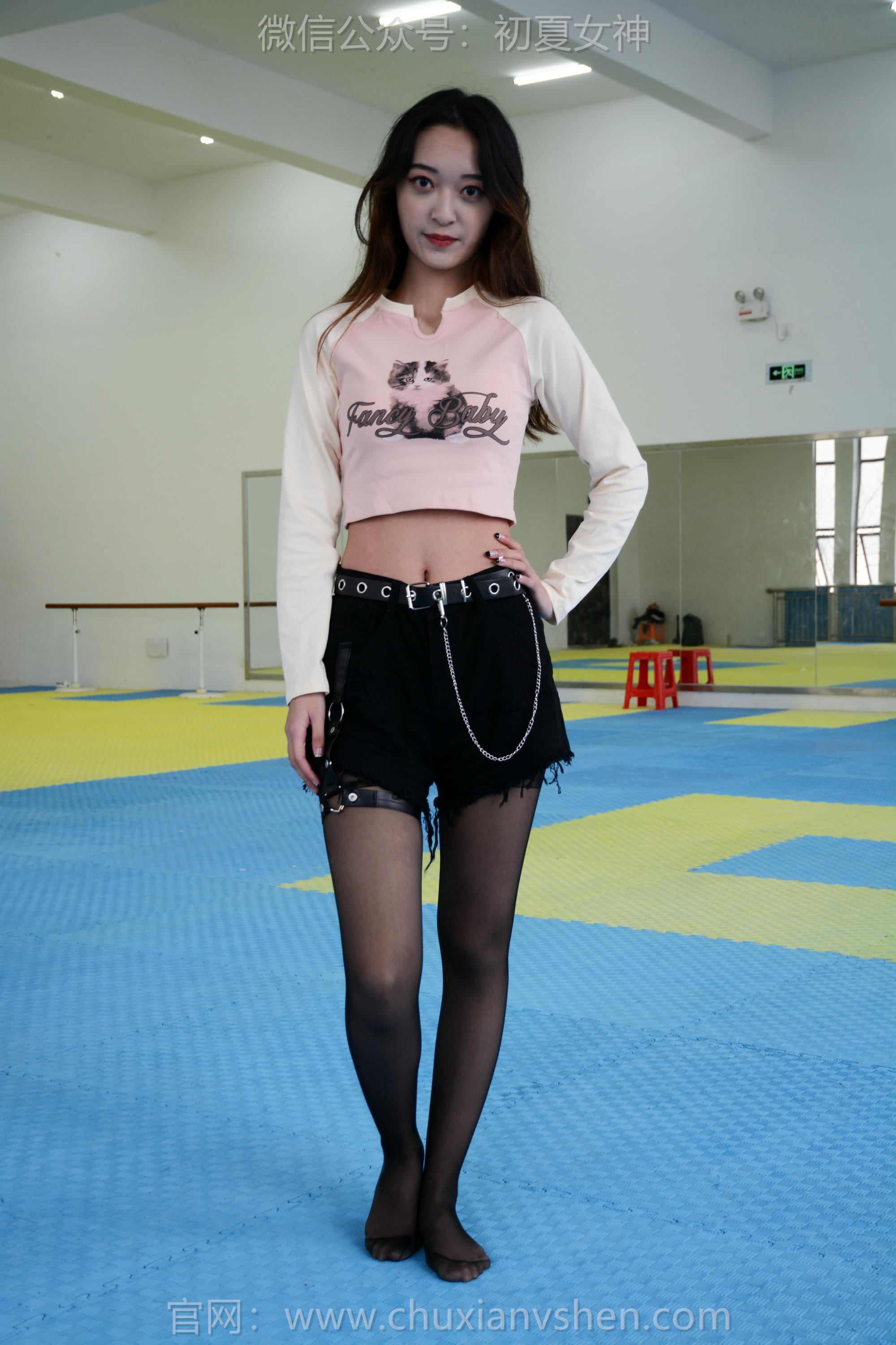 初夏女神 NO.140 依依 邻家女孩[130P+2V／3.14GB]_第2集