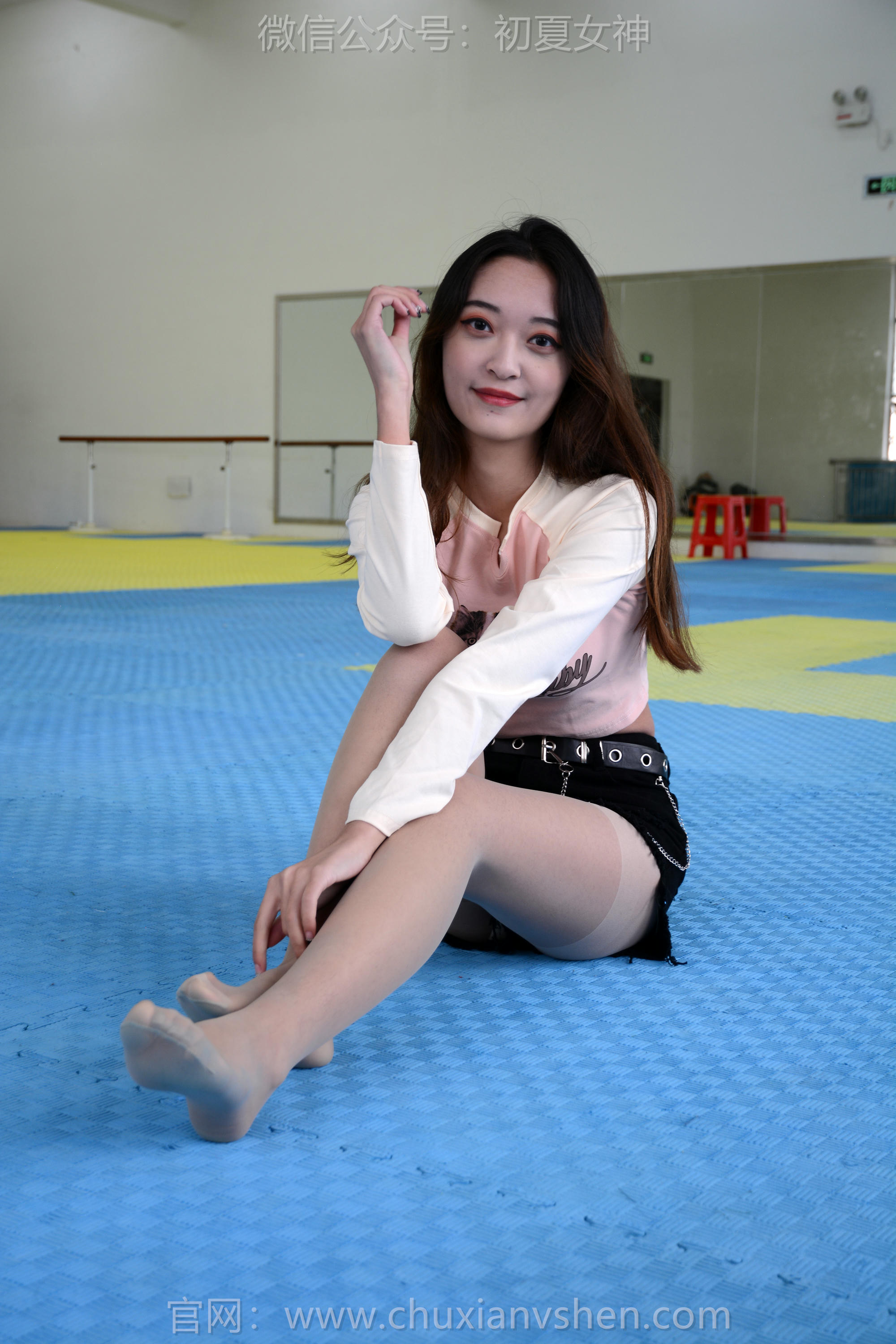 初夏女神 NO.140 依依 邻家女孩[130P+2V／3.14GB]_第3集