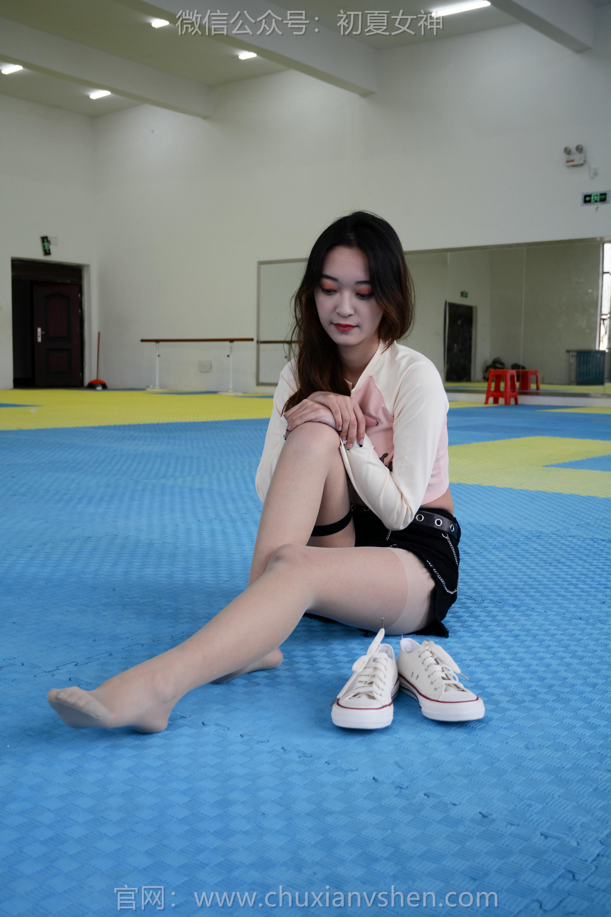 初夏女神 NO.140 依依 邻家女孩[130P+2V／3.14GB]_第4集