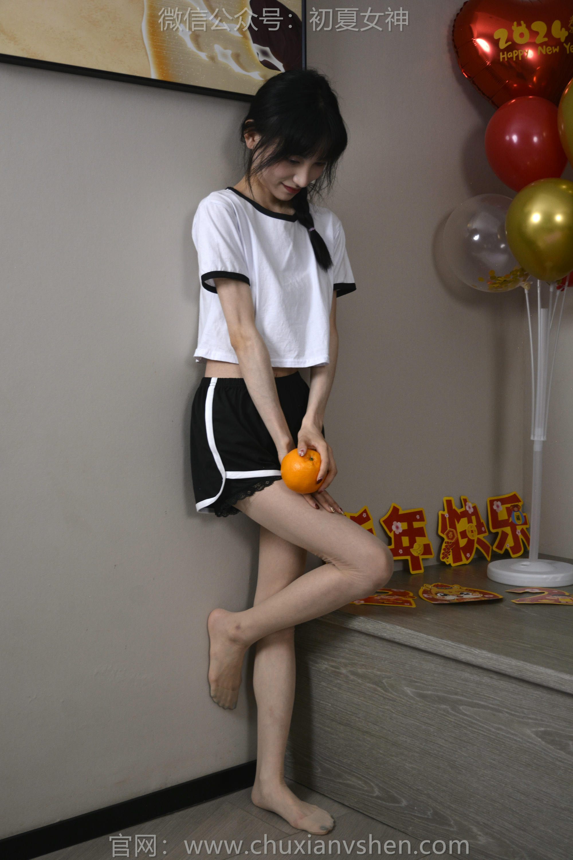 初夏女神 NO.141 柒柒 我的大嘴猴[110P+1V／3.93GB]_第6集