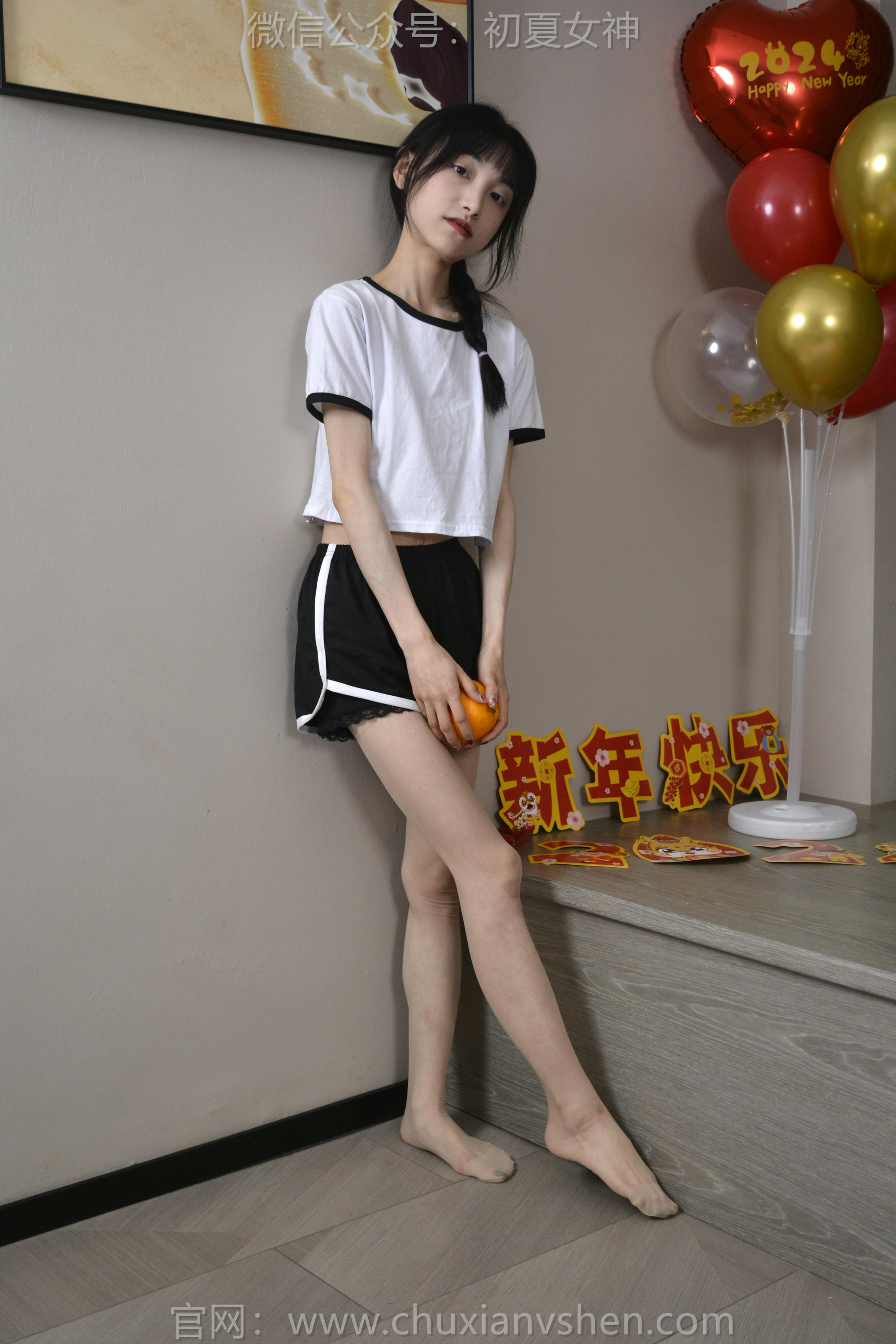 初夏女神 NO.141 柒柒 我的大嘴猴[110P+1V／3.93GB]_第6集