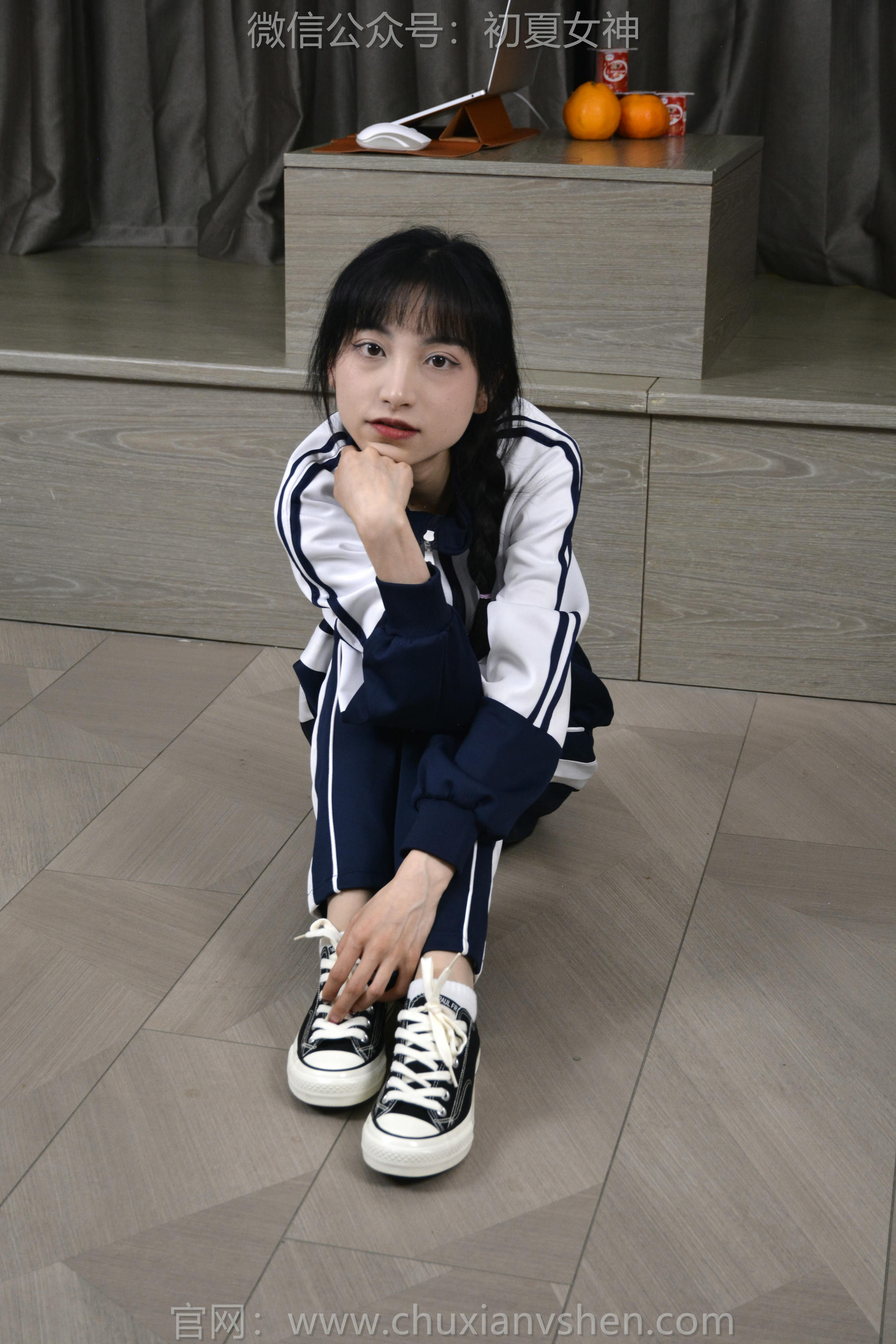 初夏女神 NO.141 柒柒 我的大嘴猴[110P+1V／3.93GB]_第1集