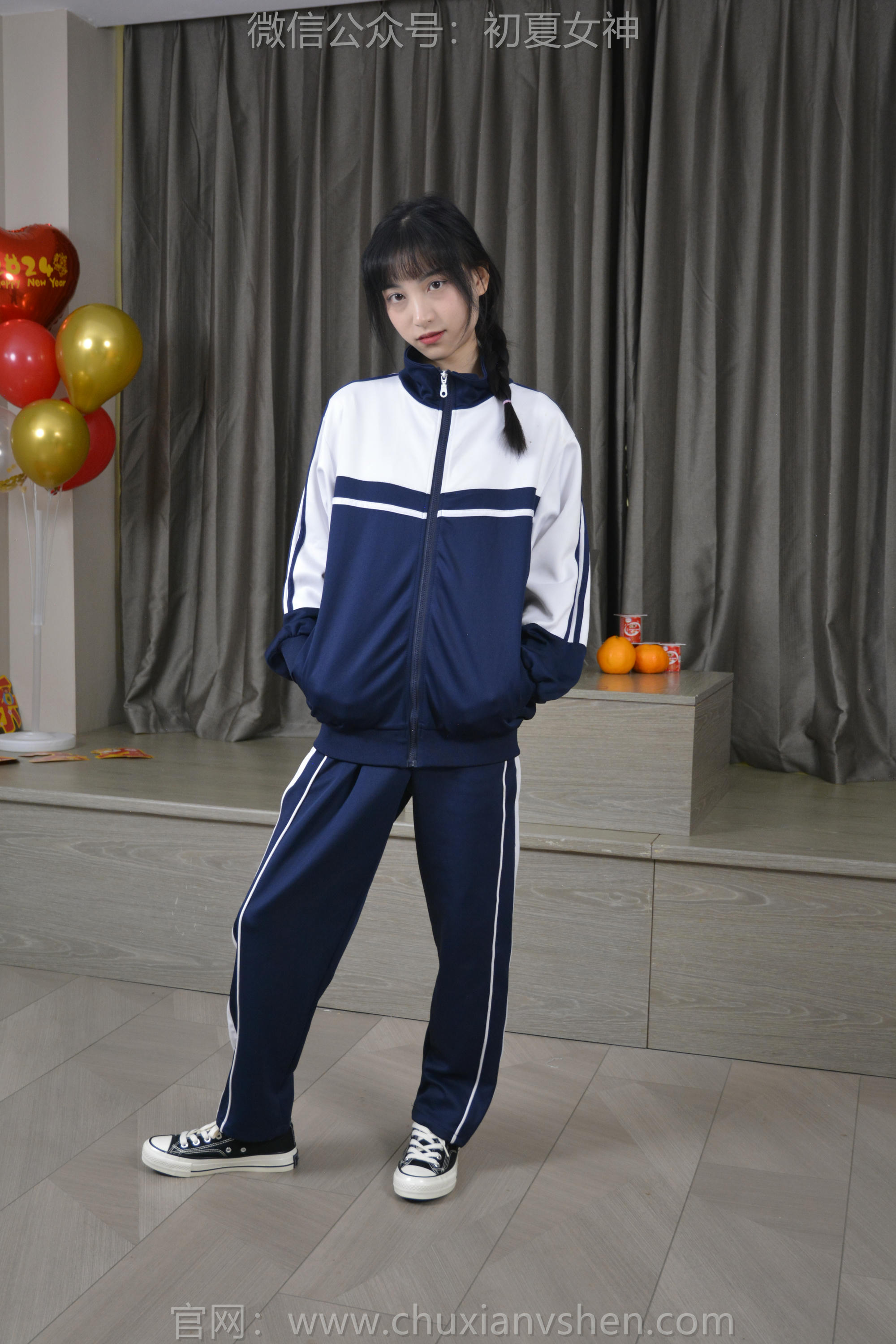 初夏女神 NO.141 柒柒 我的大嘴猴[110P+1V／3.93GB]_第1集