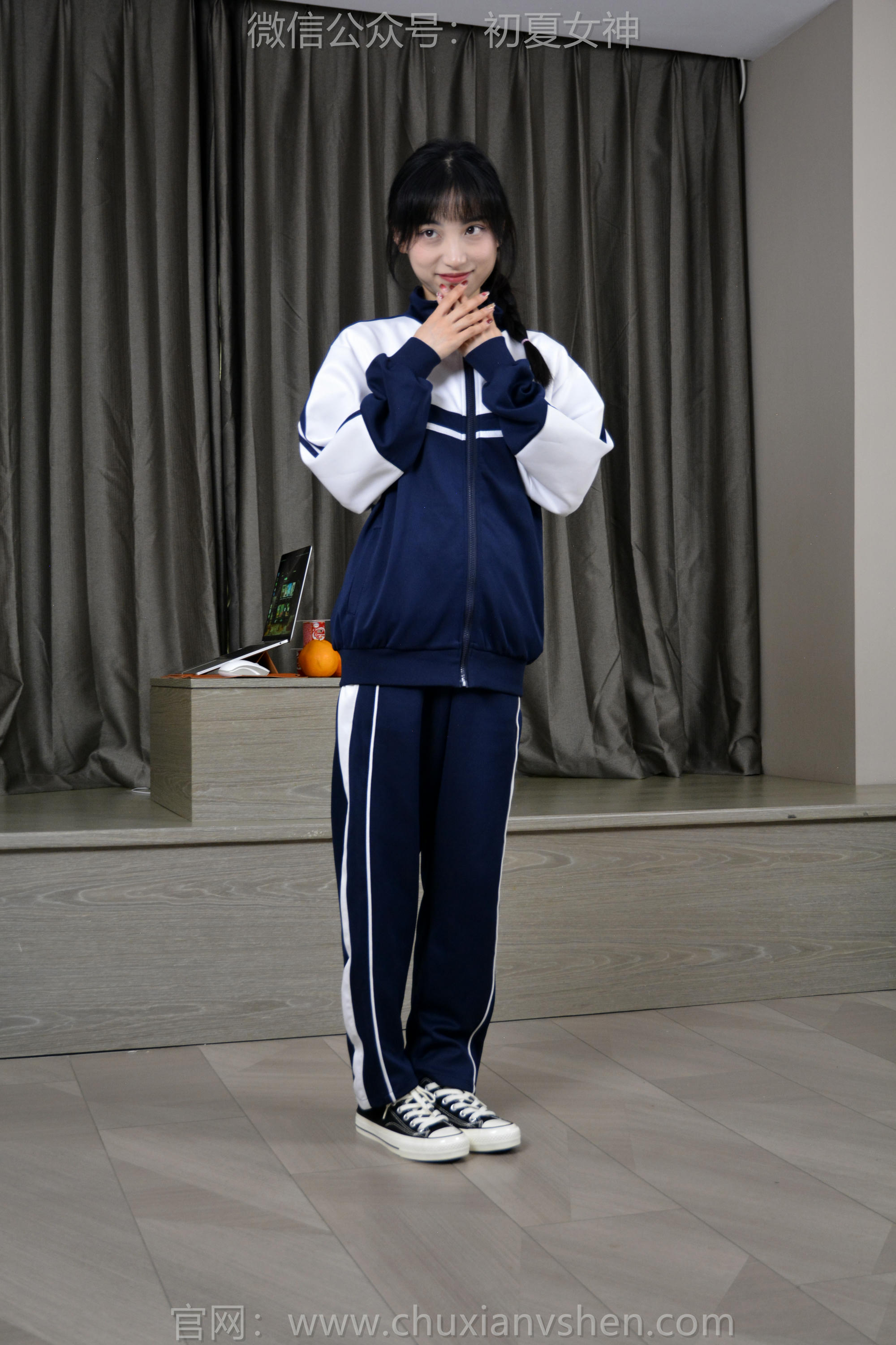 初夏女神 NO.141 柒柒 我的大嘴猴[110P+1V／3.93GB]_第1集