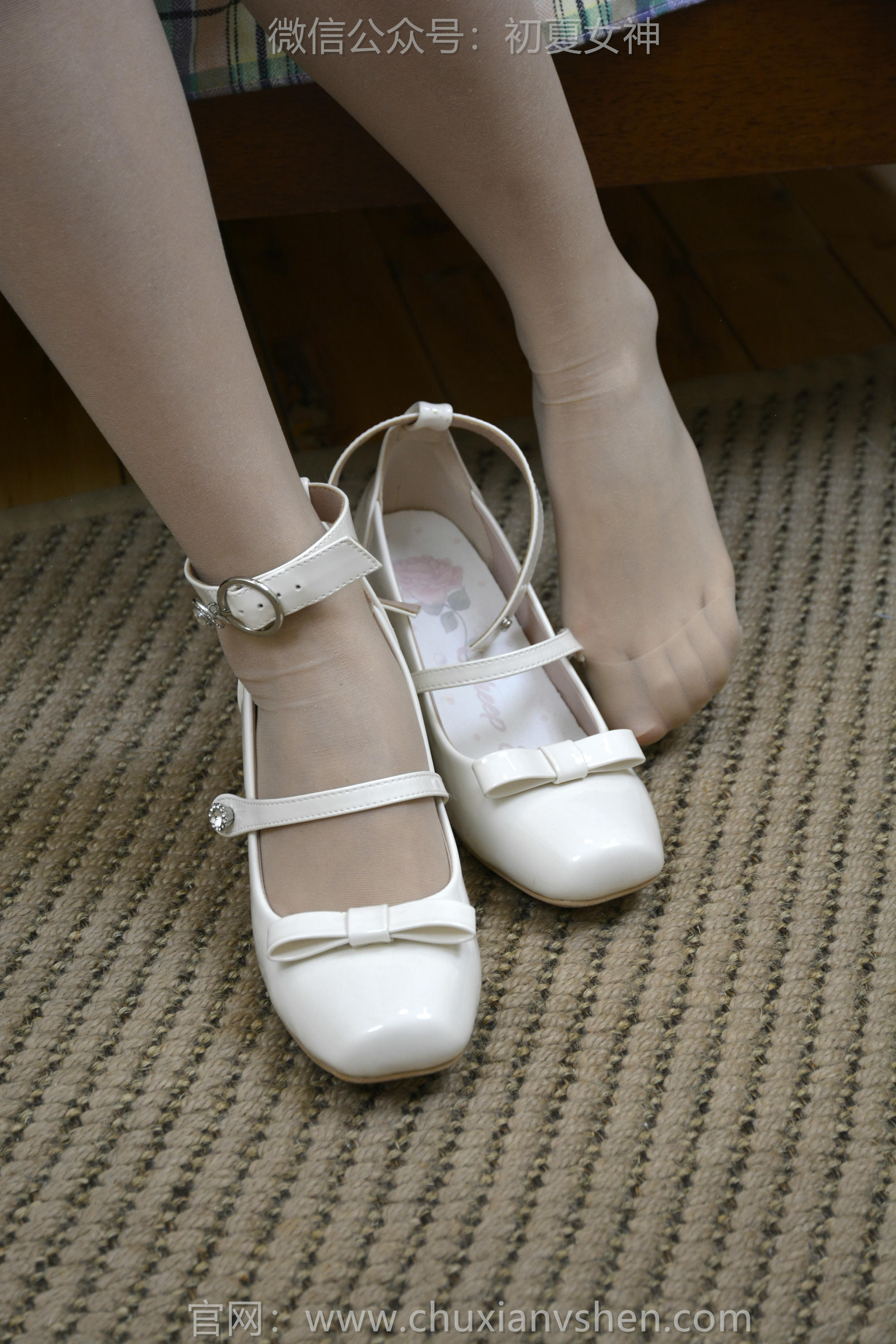 初夏女神 NO.142 双双 粉色香风[140P+1V／5.60GB]_第7集