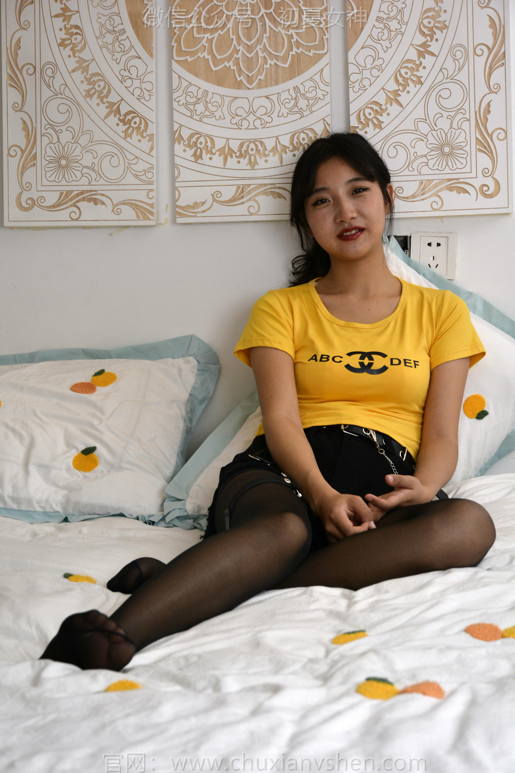 初夏女神 NO.143 点点 简约穿搭[140P+1V／9.62GB]_第1集