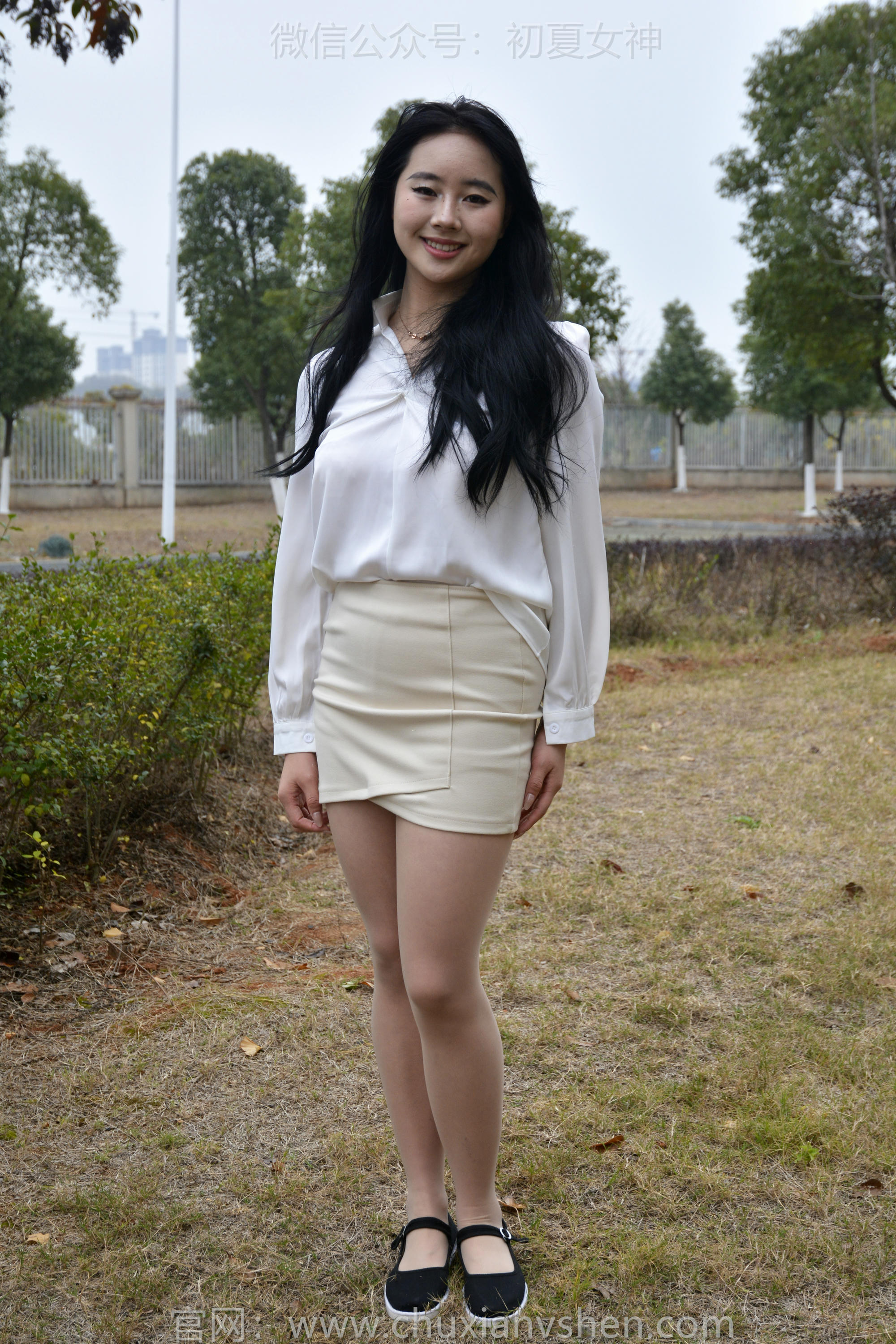 初夏女神 NO.144 小钰 炫丽布鞋[120P+1V／5.70GB]_第6集