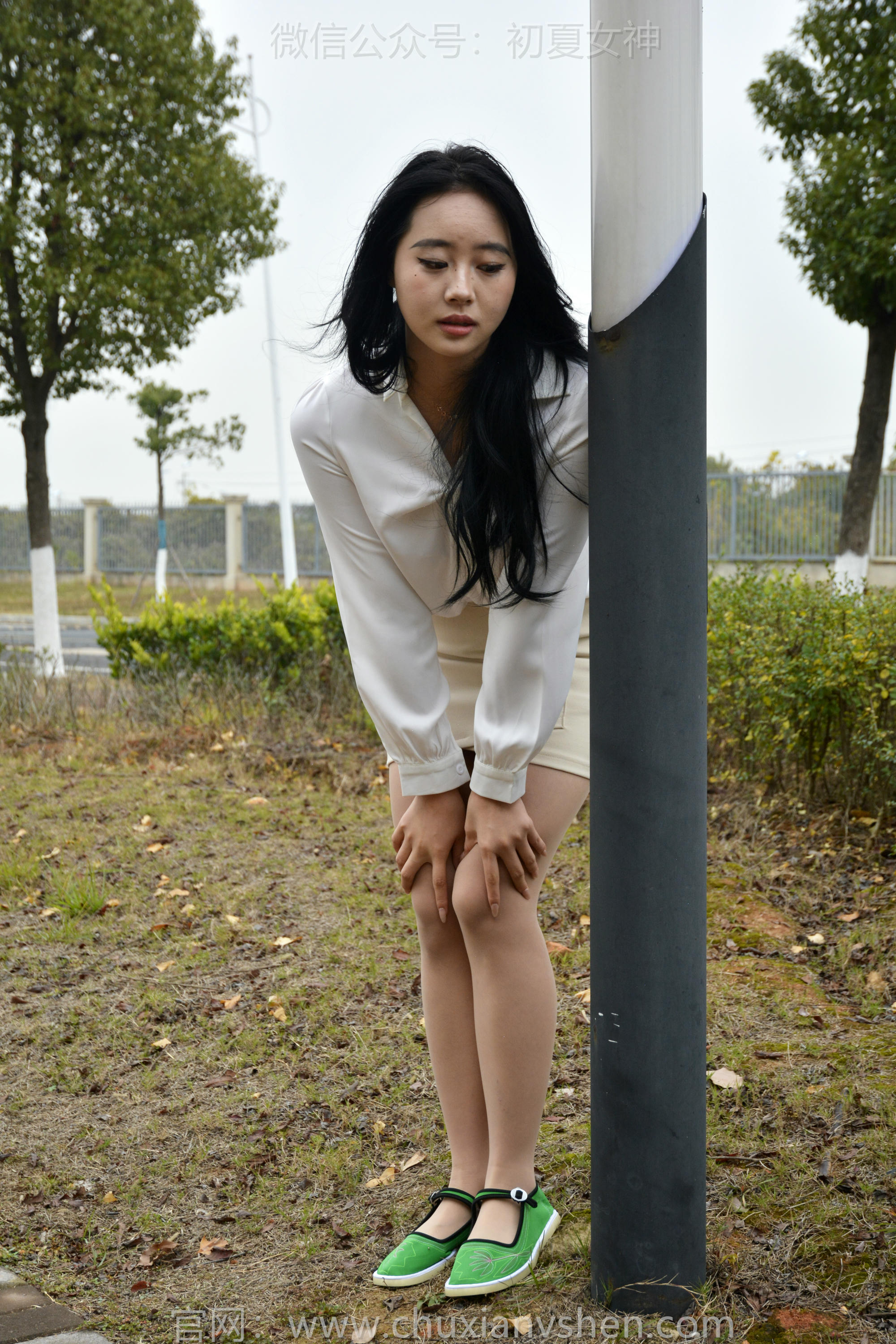 初夏女神 NO.144 小钰 炫丽布鞋[120P+1V／5.70GB]_第2集