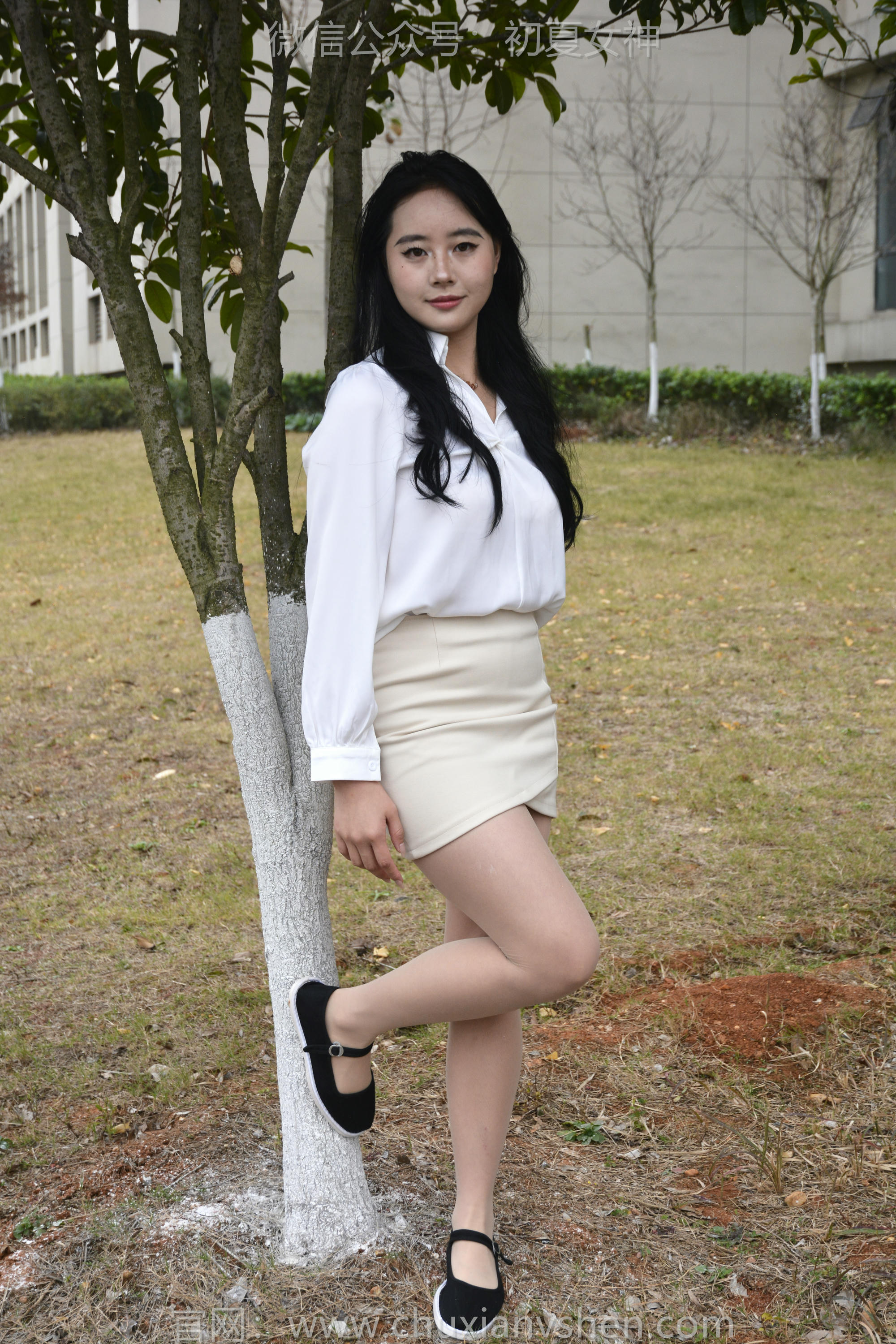 初夏女神 NO.144 小钰 炫丽布鞋[120P+1V／5.70GB]_第5集