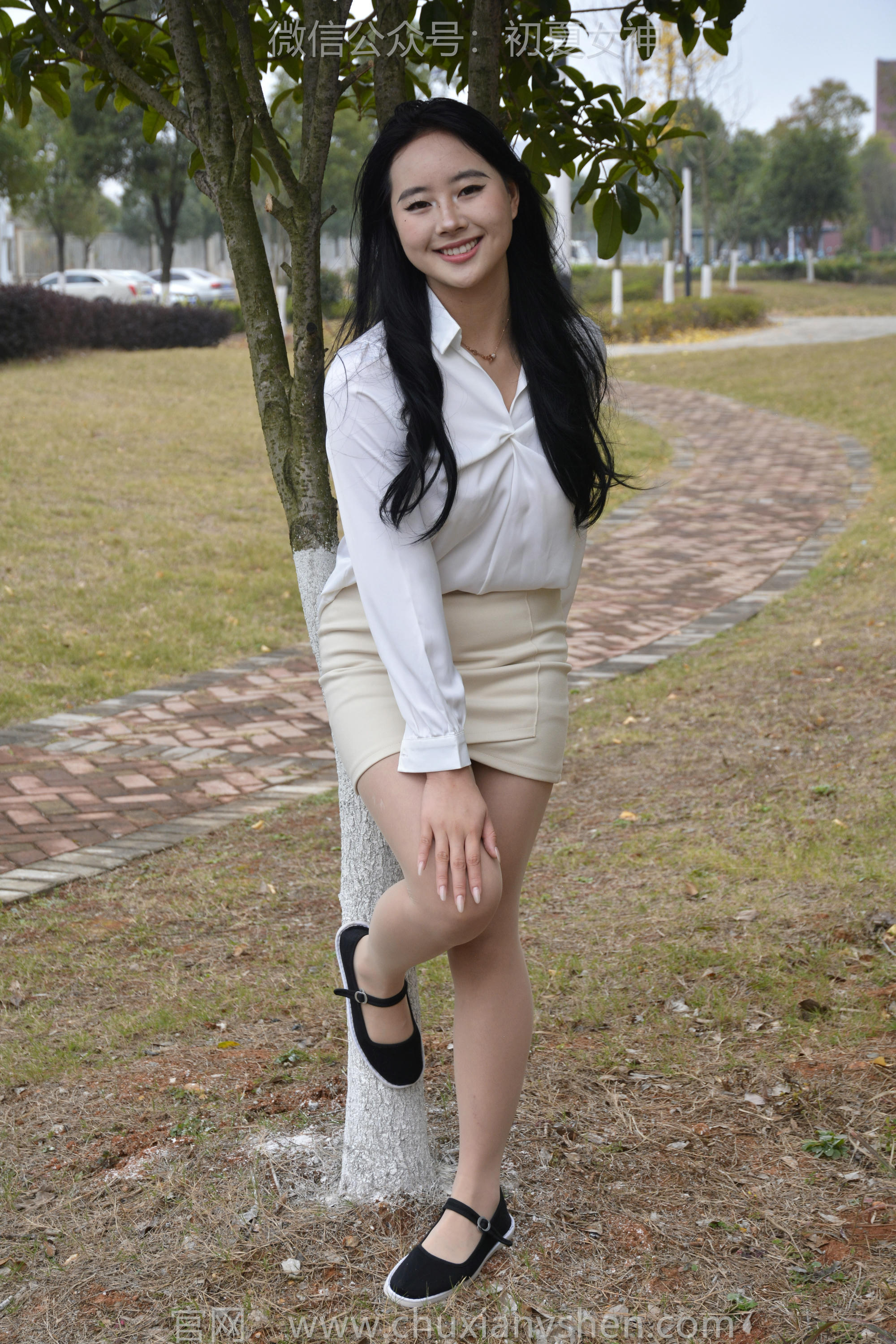 初夏女神 NO.144 小钰 炫丽布鞋[120P+1V／5.70GB]_第5集