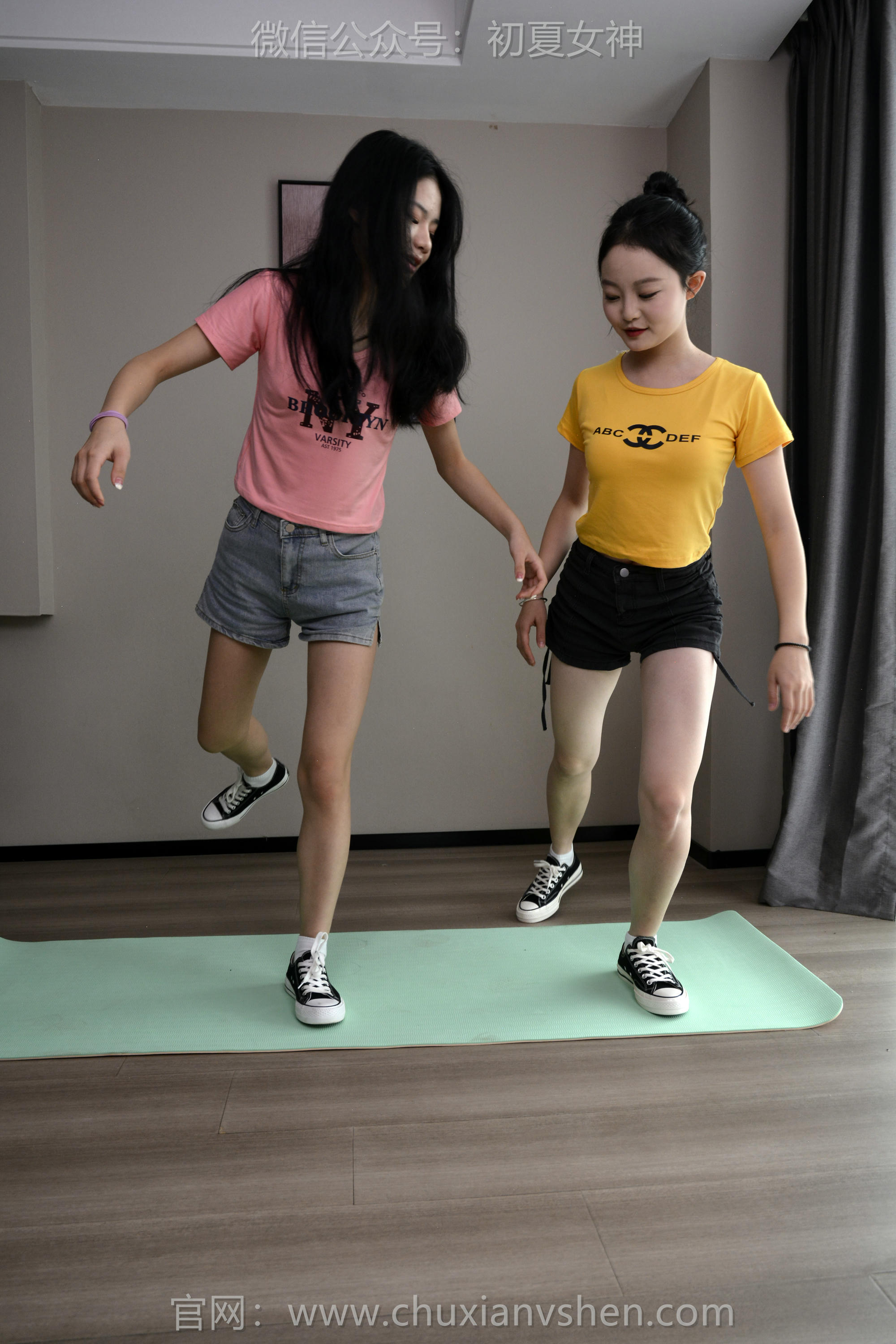 初夏女神 NO.146 双双、小序 日常拉练 [180P1V-5.85GB]_第6集