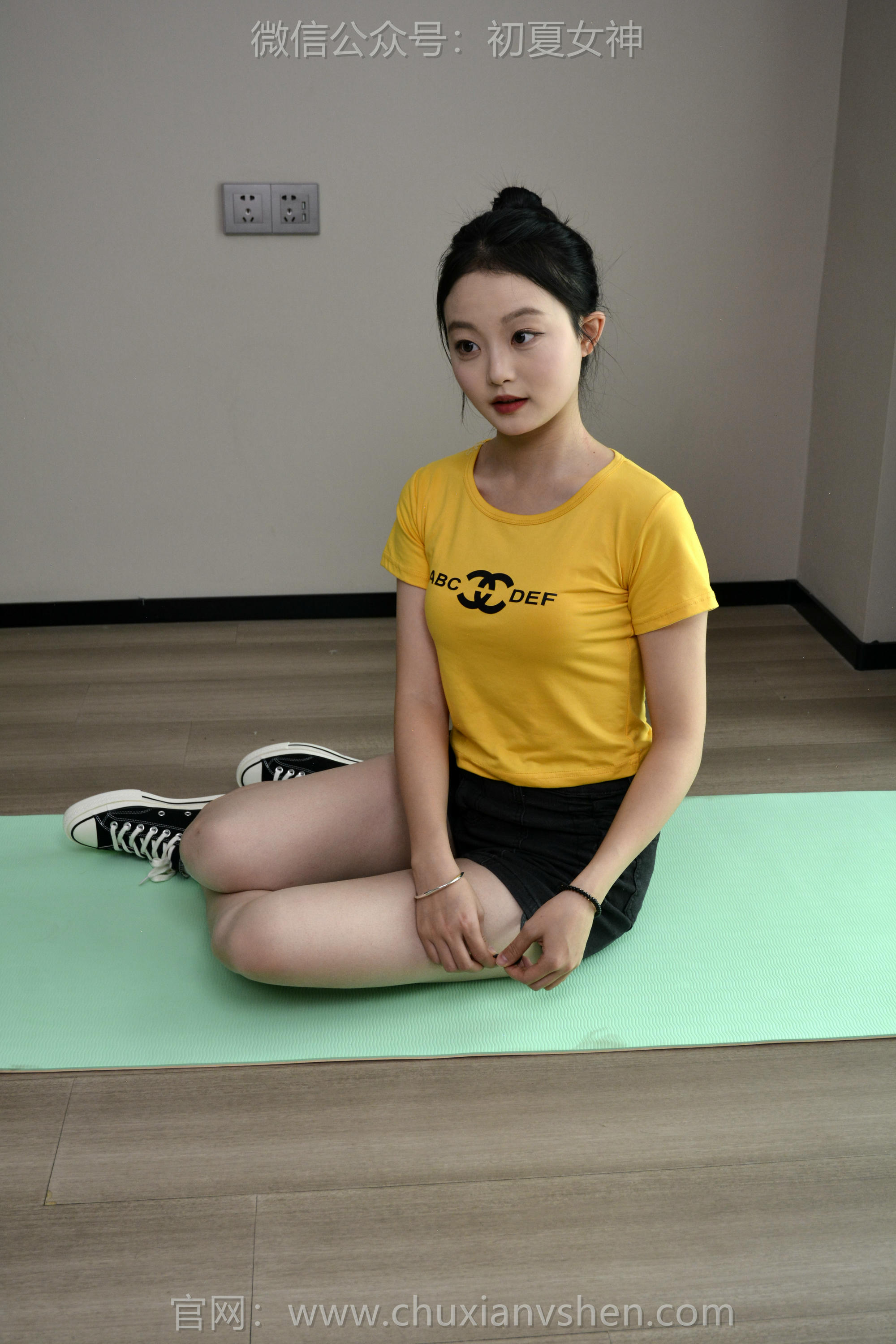 初夏女神 NO.146 双双、小序 日常拉练 [180P1V-5.85GB]_第1集