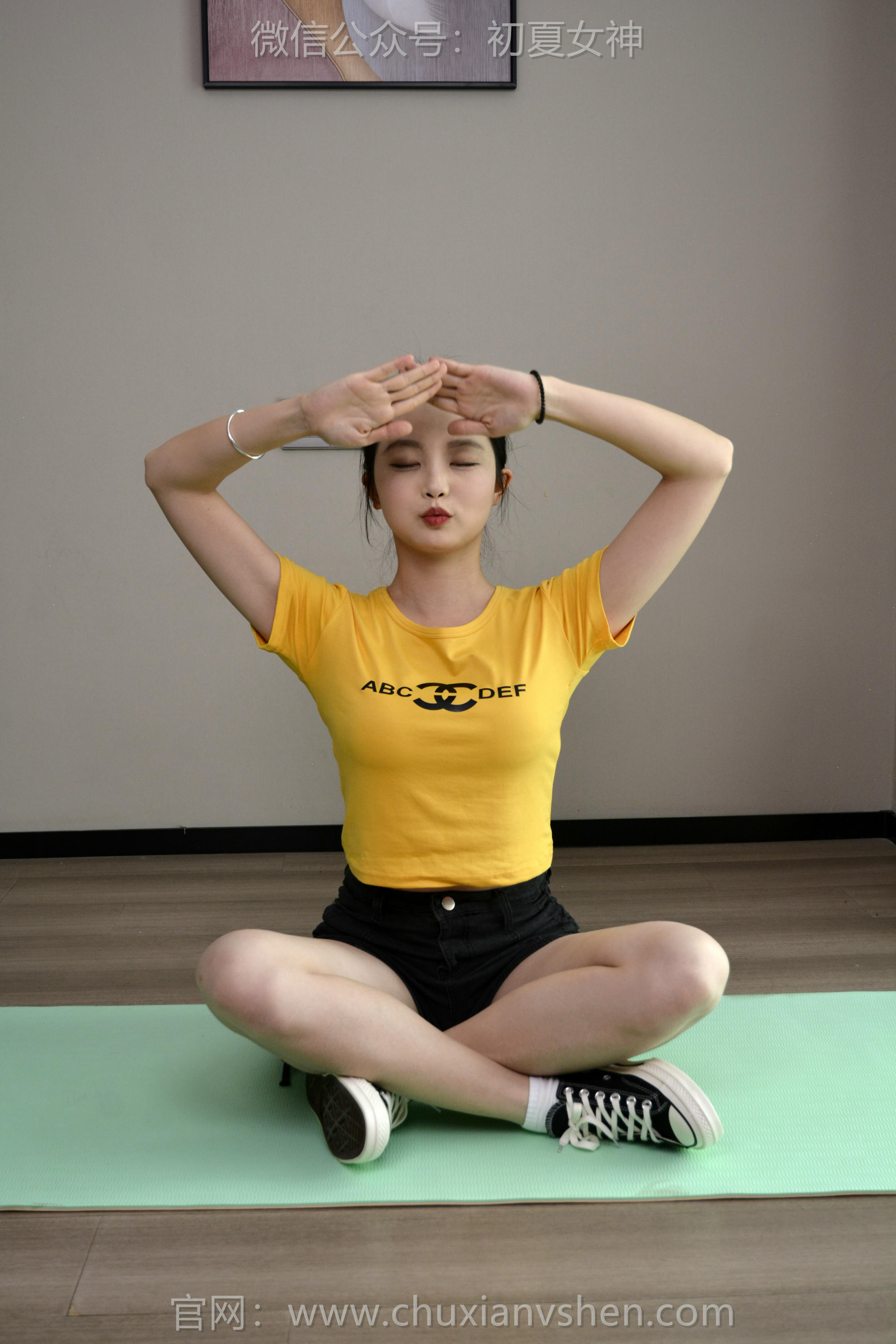 初夏女神 NO.146 双双、小序 日常拉练 [180P1V-5.85GB]_第1集