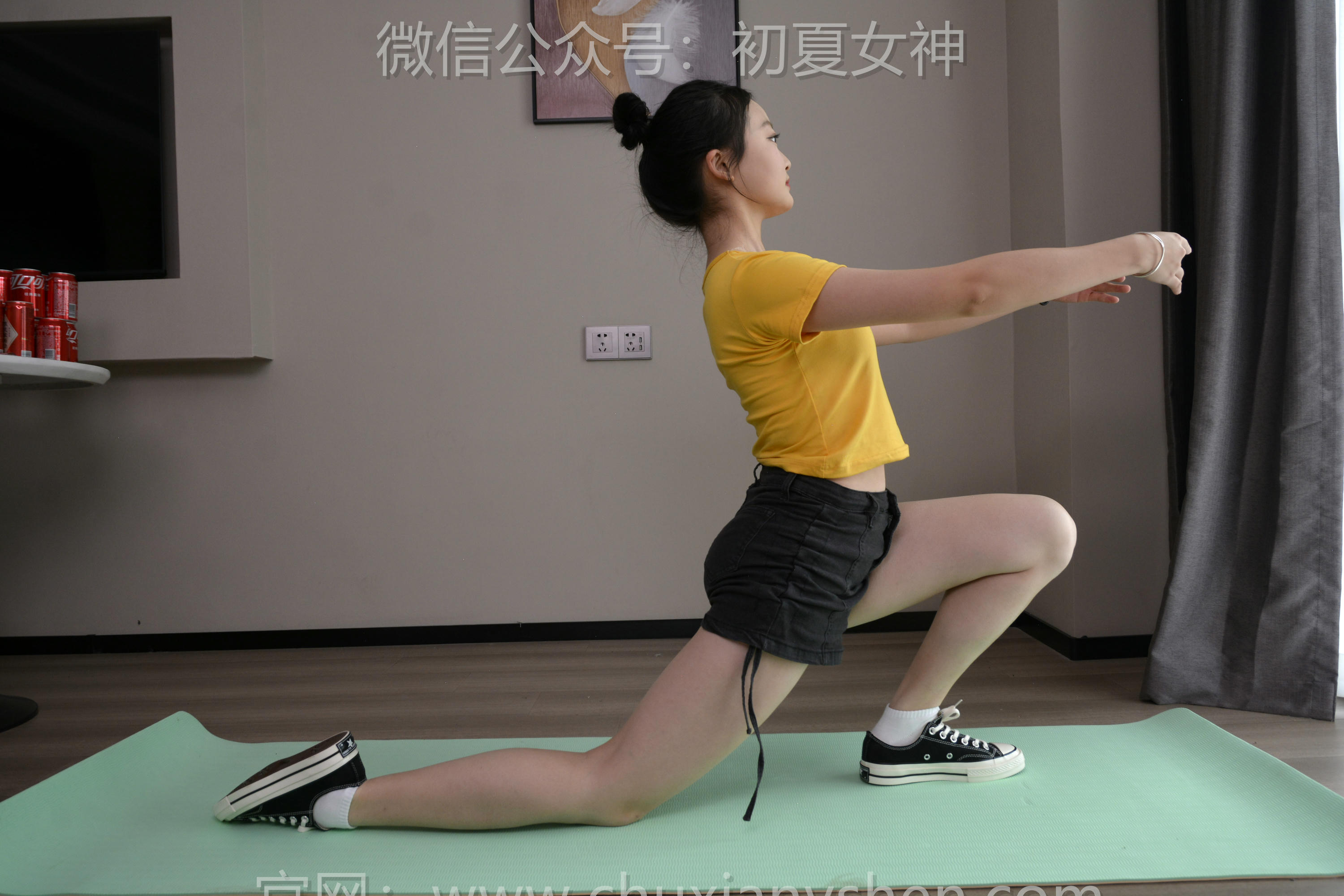 初夏女神 NO.146 双双、小序 日常拉练 [180P1V-5.85GB]_第2集