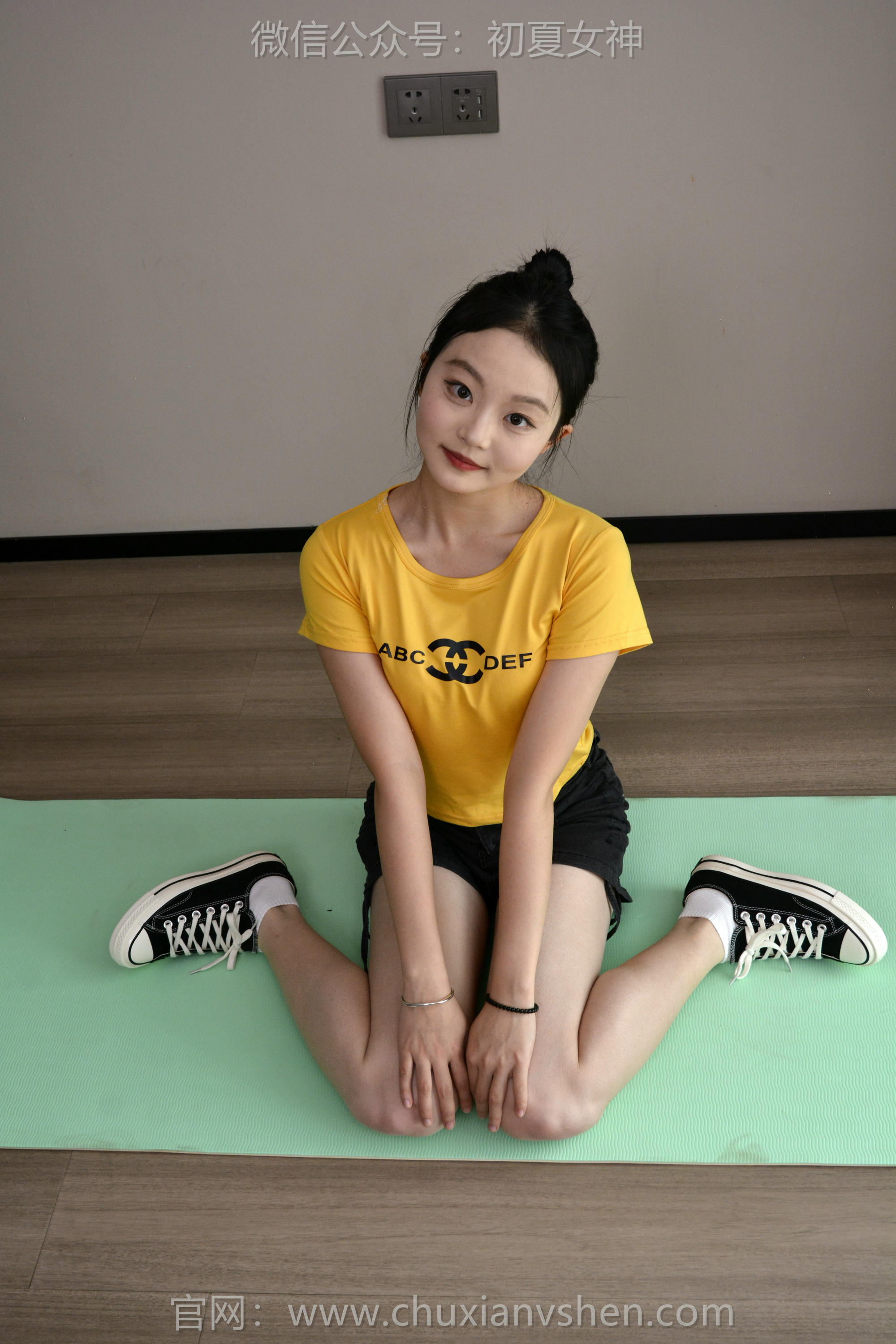 初夏女神 NO.146 双双、小序 日常拉练 [180P1V-5.85GB]_第2集