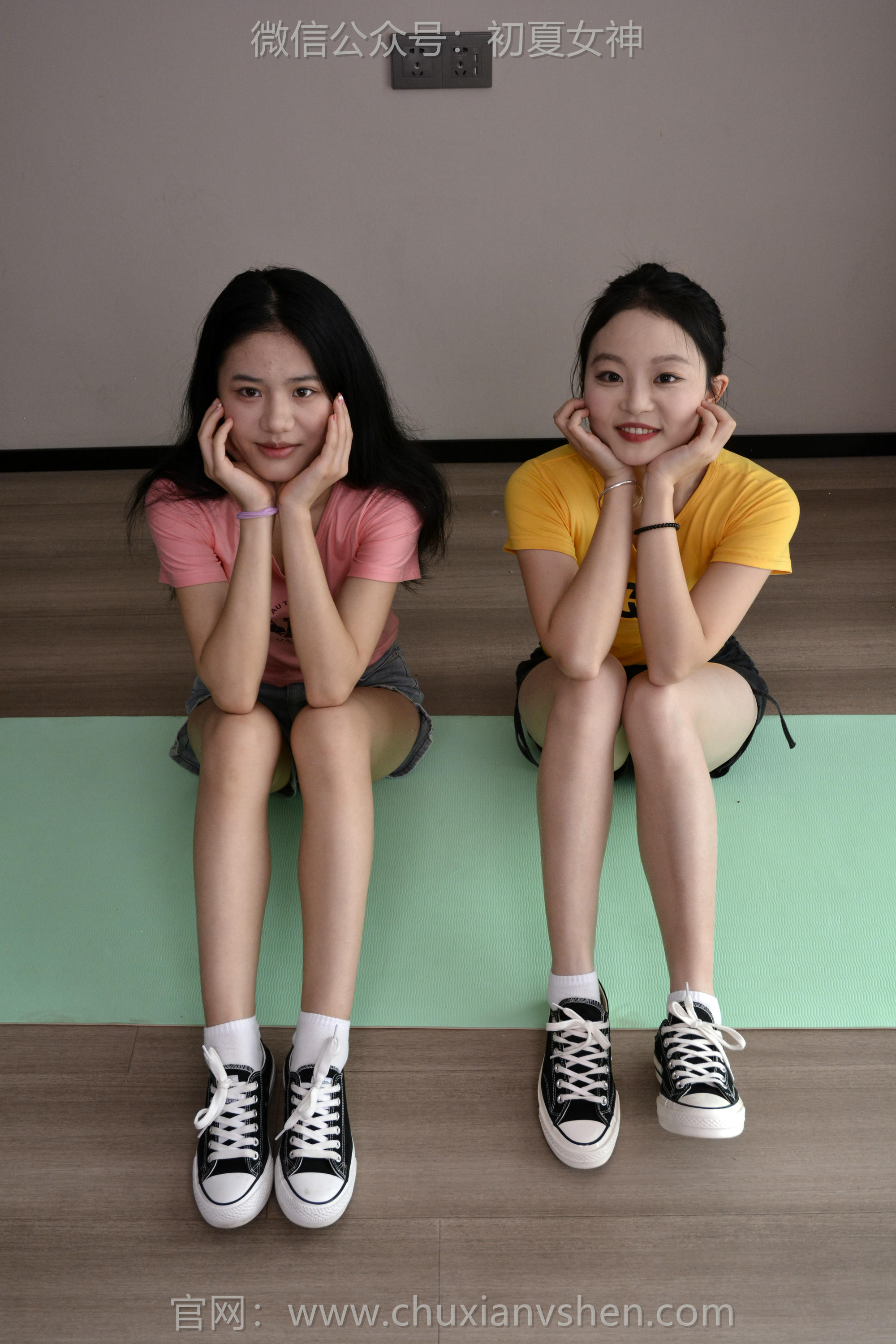 初夏女神 NO.146 双双、小序 日常拉练 [180P1V-5.85GB]_第5集