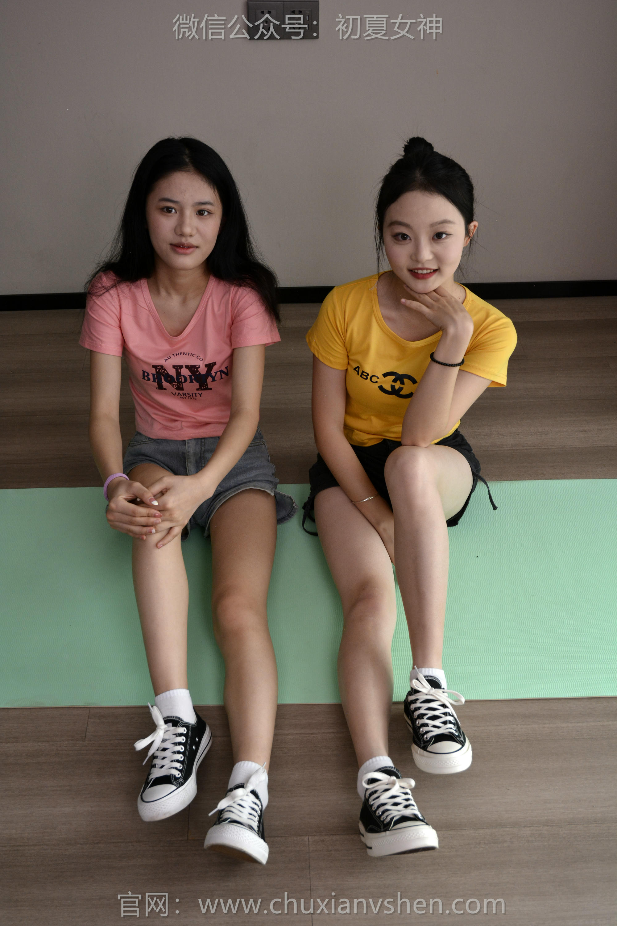 初夏女神 NO.146 双双、小序 日常拉练 [180P1V-5.85GB]_第5集