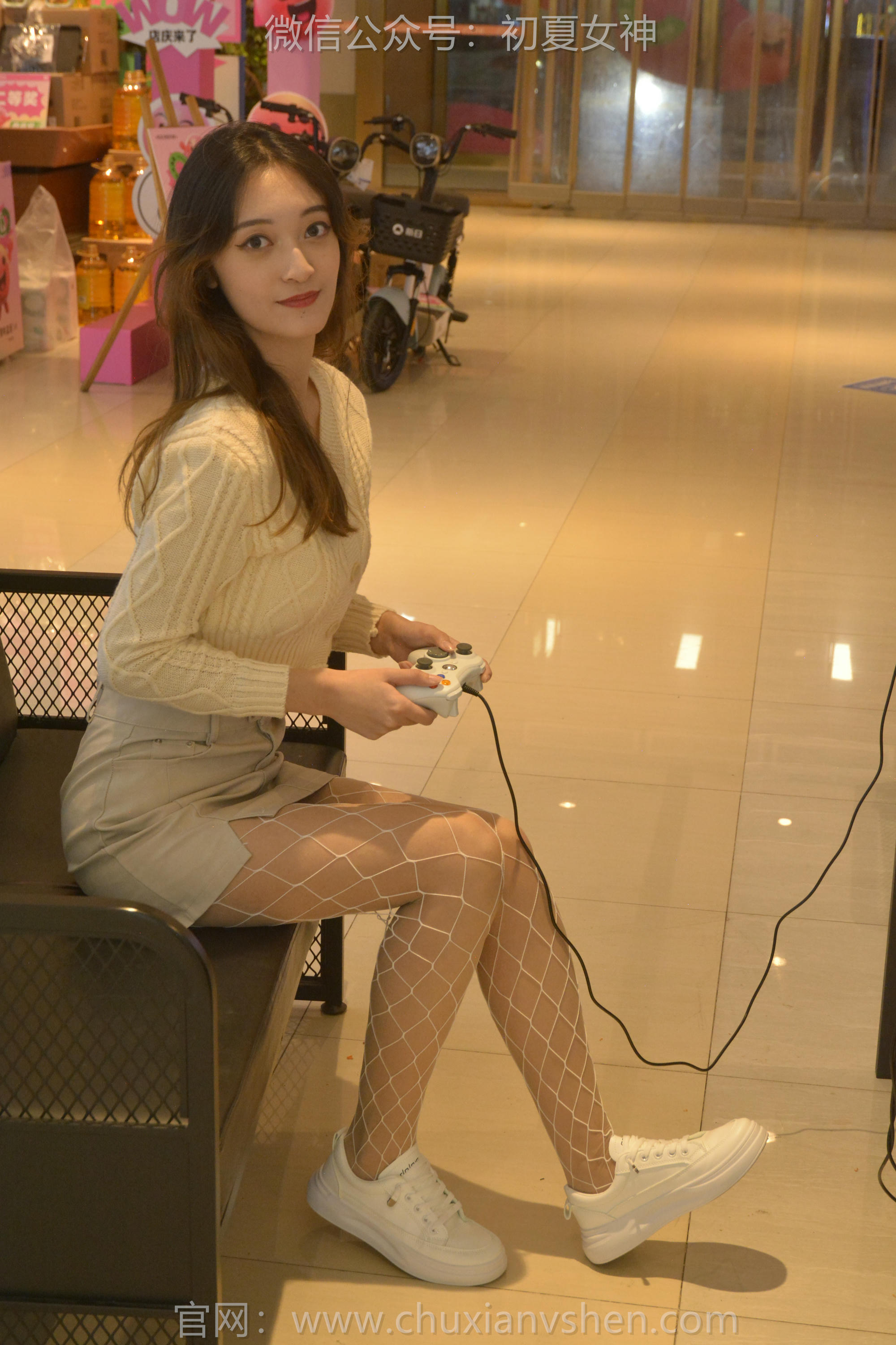 初夏女神 NO.147 依依 温文尔雅 [140P1V-5.26GB]_第5集