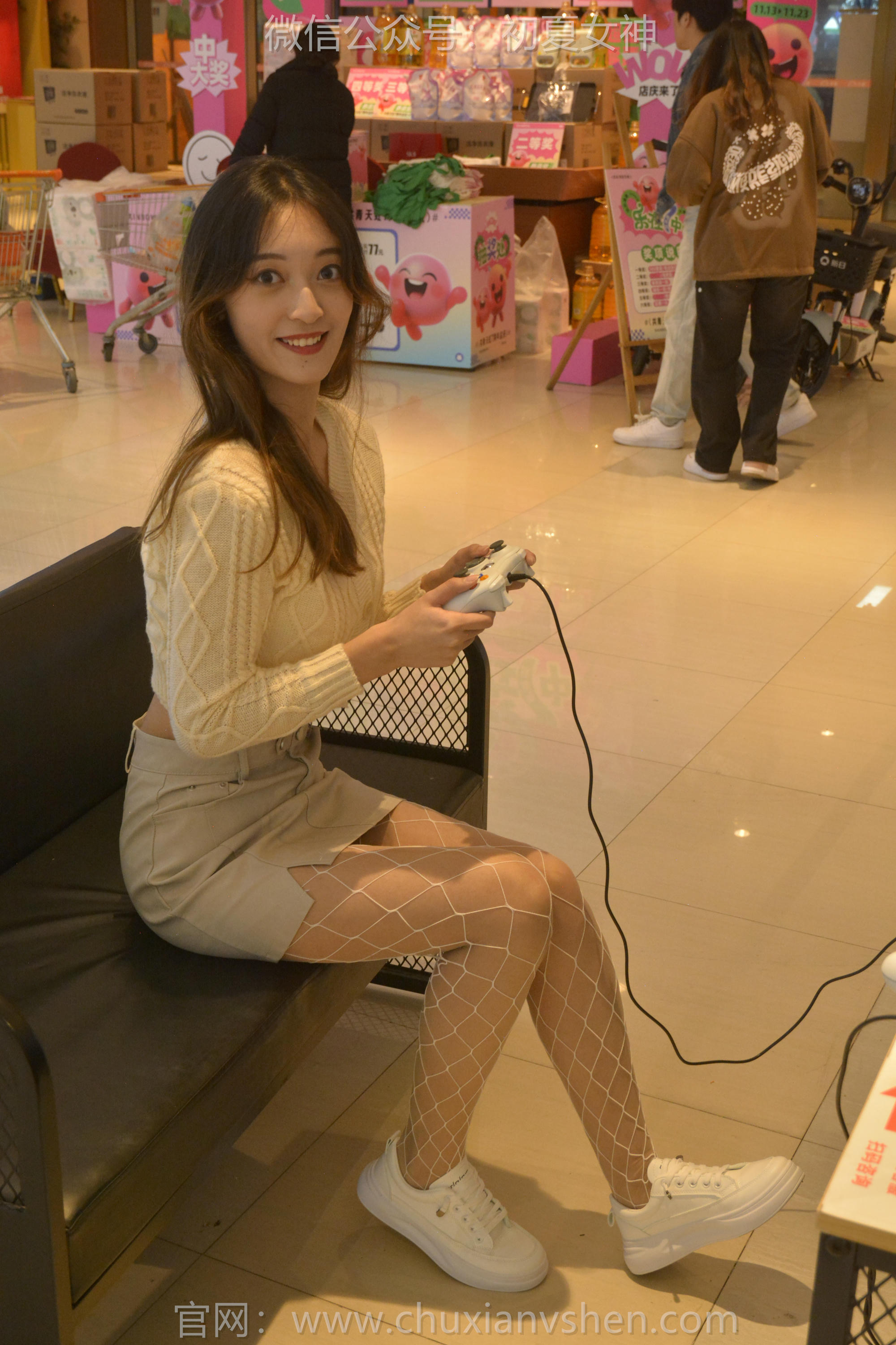 初夏女神 NO.147 依依 温文尔雅 [140P1V-5.26GB]_第5集