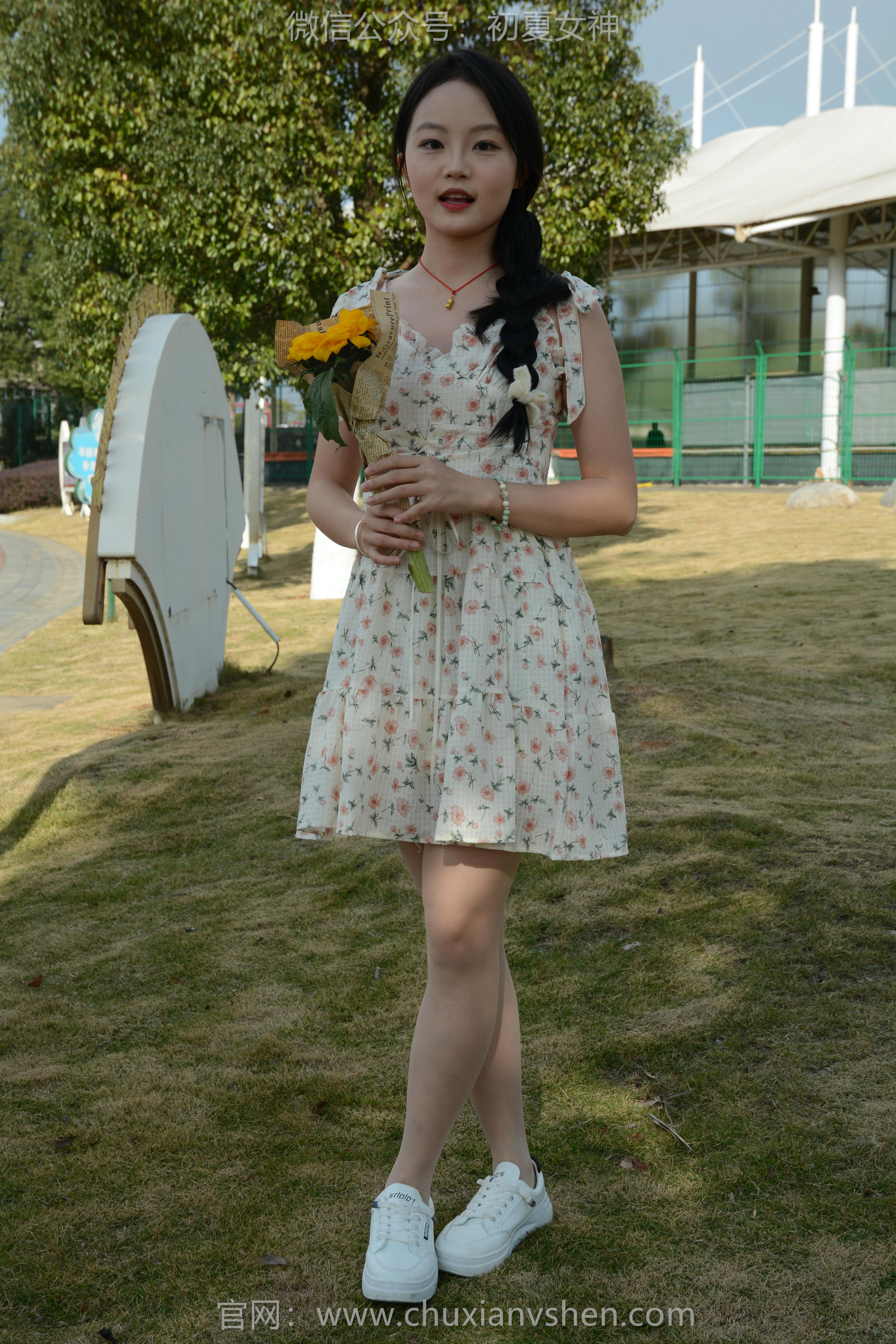 初夏女神 NO.150 双双 迎春碎花裙 [140P1V-5.68GB]_第1集