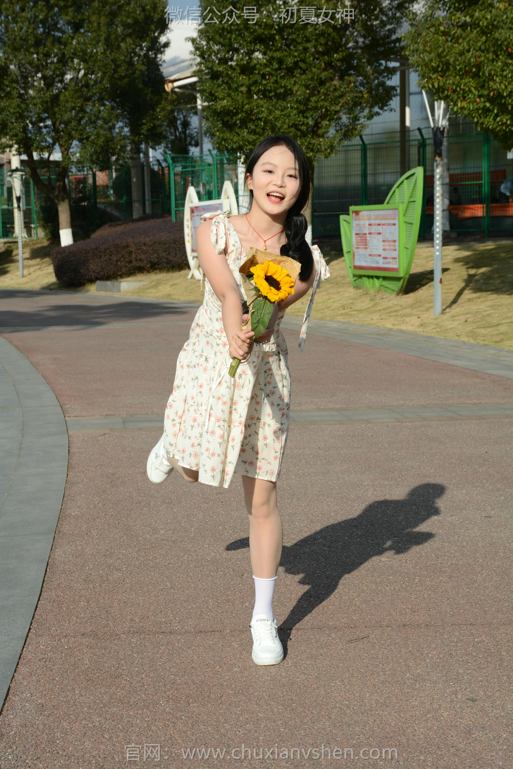 初夏女神 NO.150 双双 迎春碎花裙 [140P1V-5.68GB]_第5集