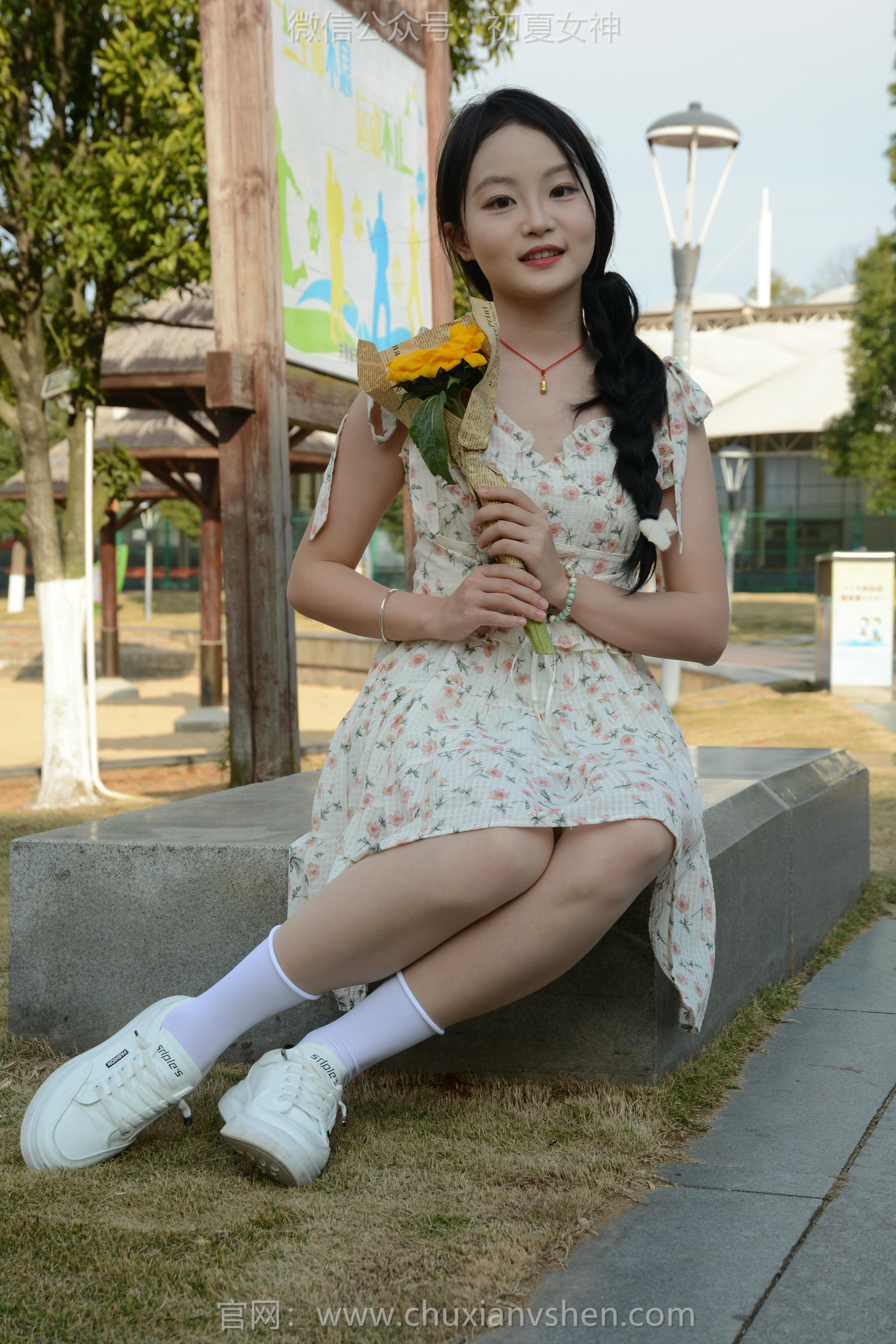 初夏女神 NO.150 双双 迎春碎花裙 [140P1V-5.68GB]_第6集