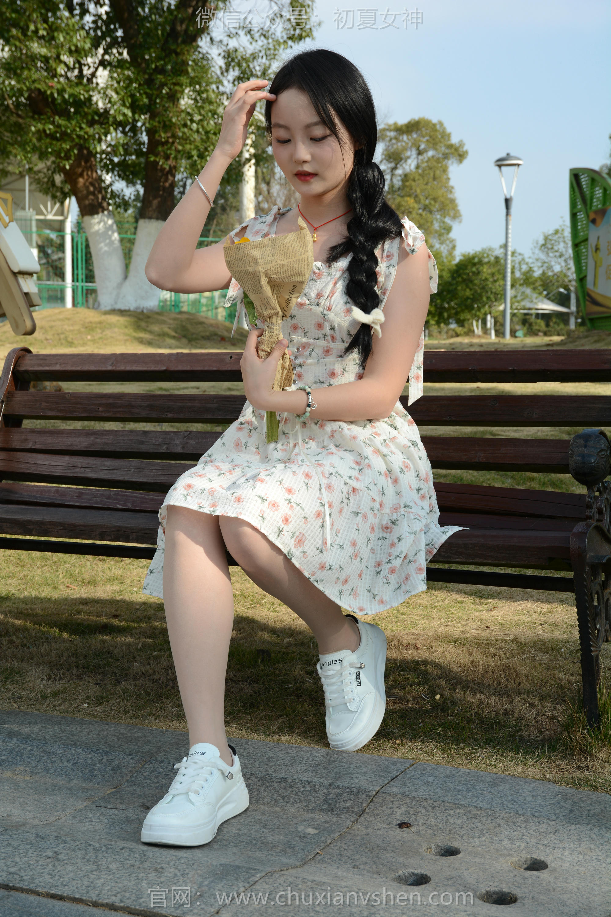 初夏女神 NO.150 双双 迎春碎花裙 [140P1V-5.68GB]_第1集