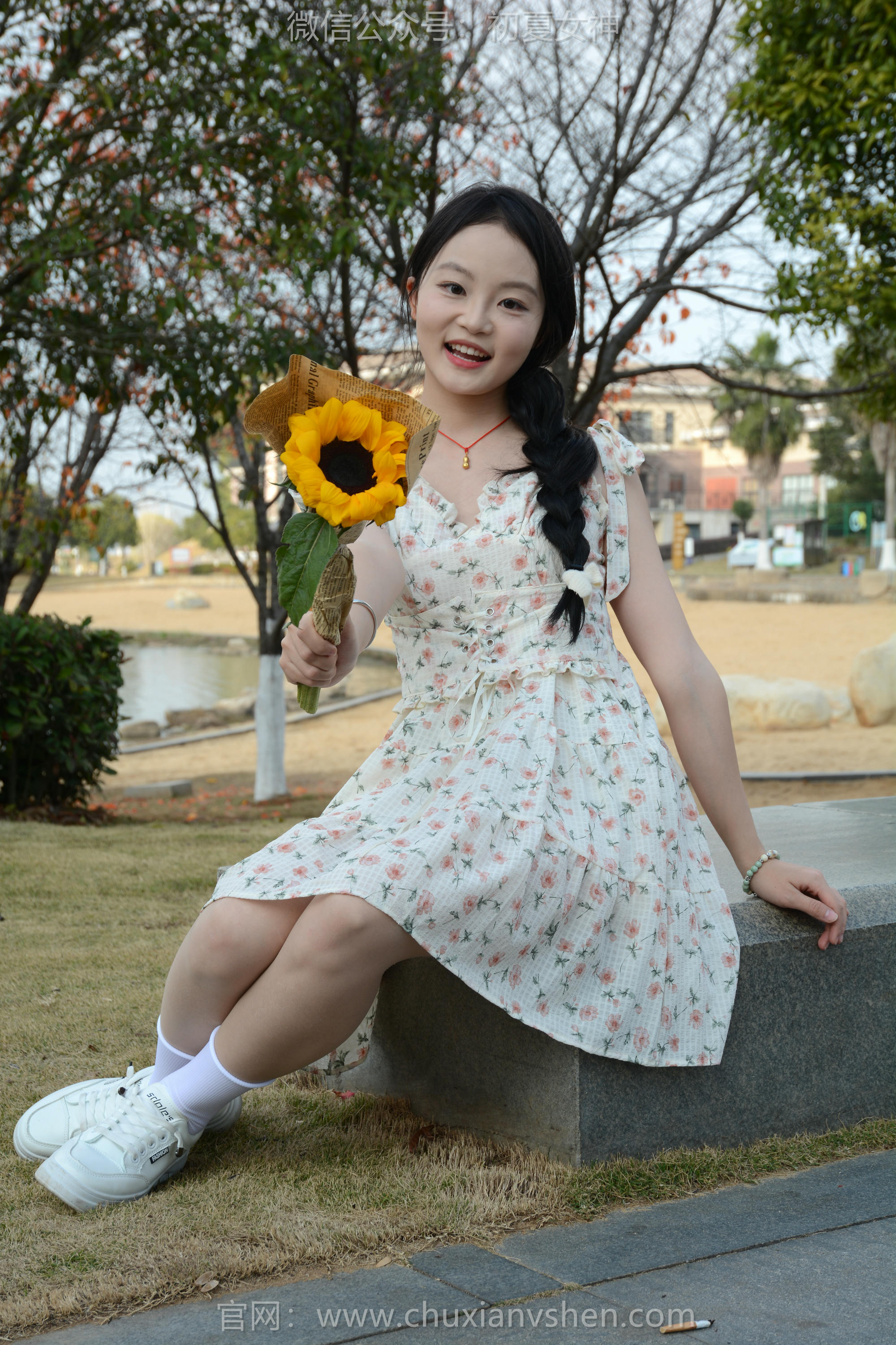 初夏女神 NO.150 双双 迎春碎花裙 [140P1V-5.68GB]_第6集