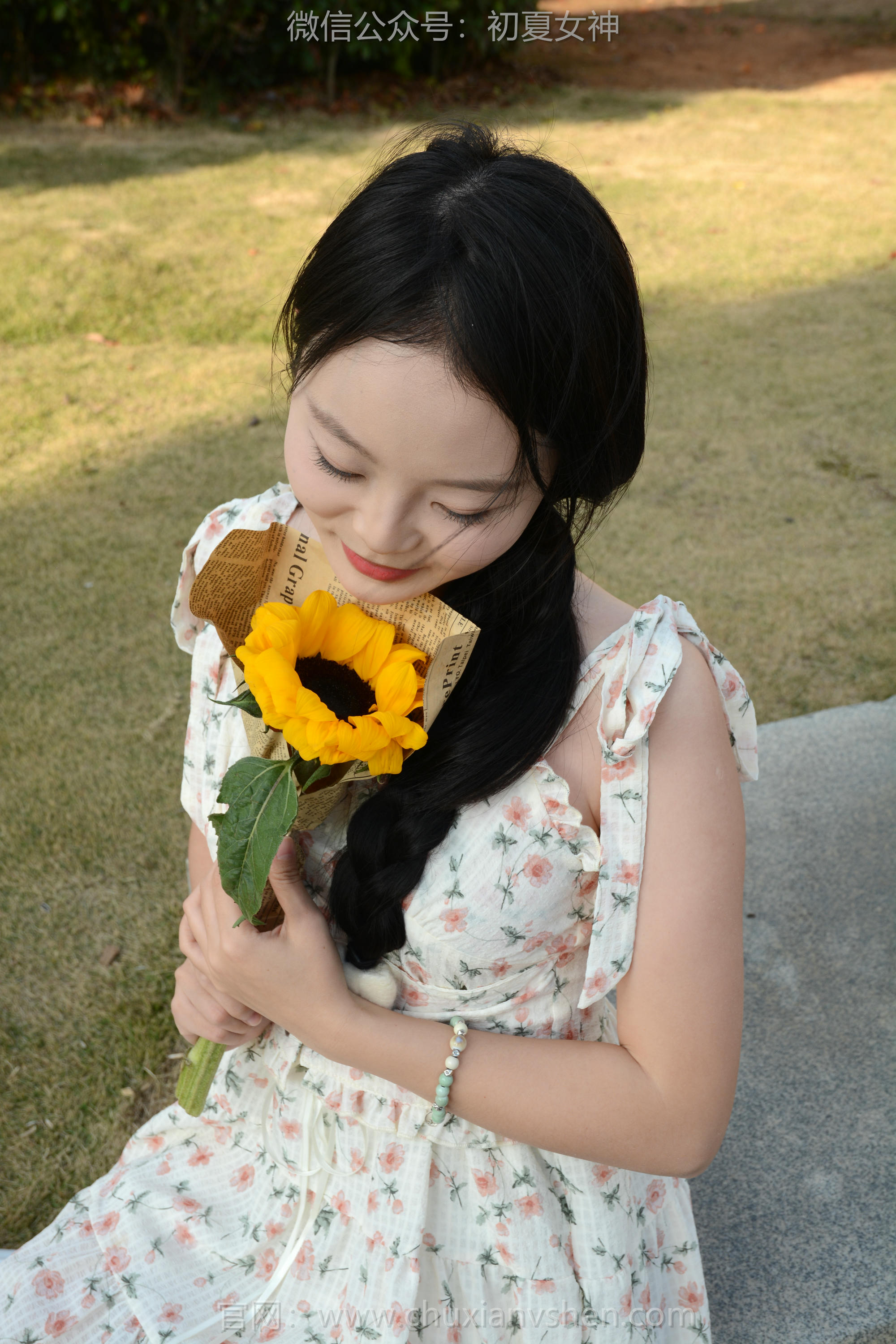 初夏女神 NO.150 双双 迎春碎花裙 [140P1V-5.68GB]_第6集