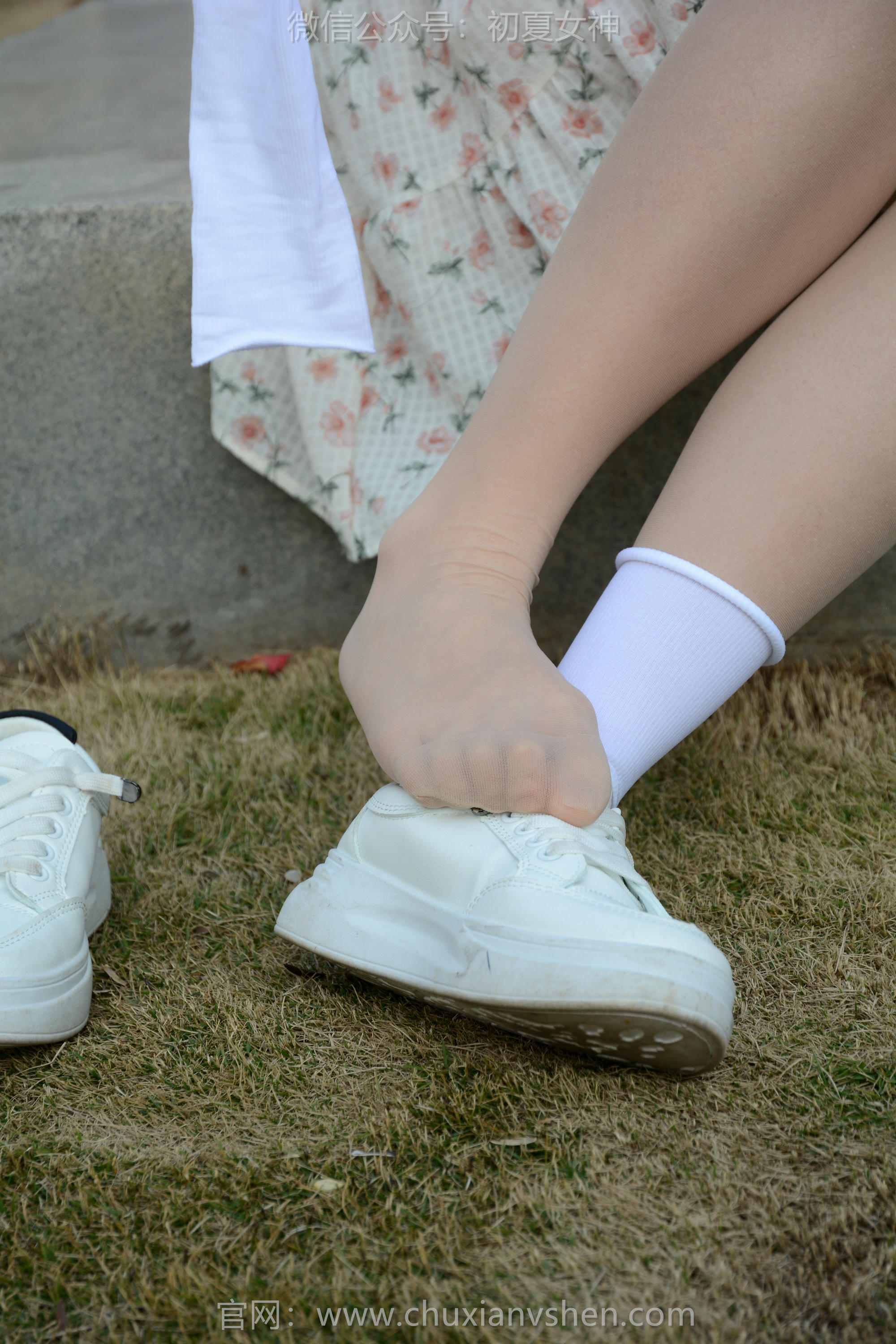 初夏女神 NO.150 双双 迎春碎花裙 [140P1V-5.68GB]_第7集