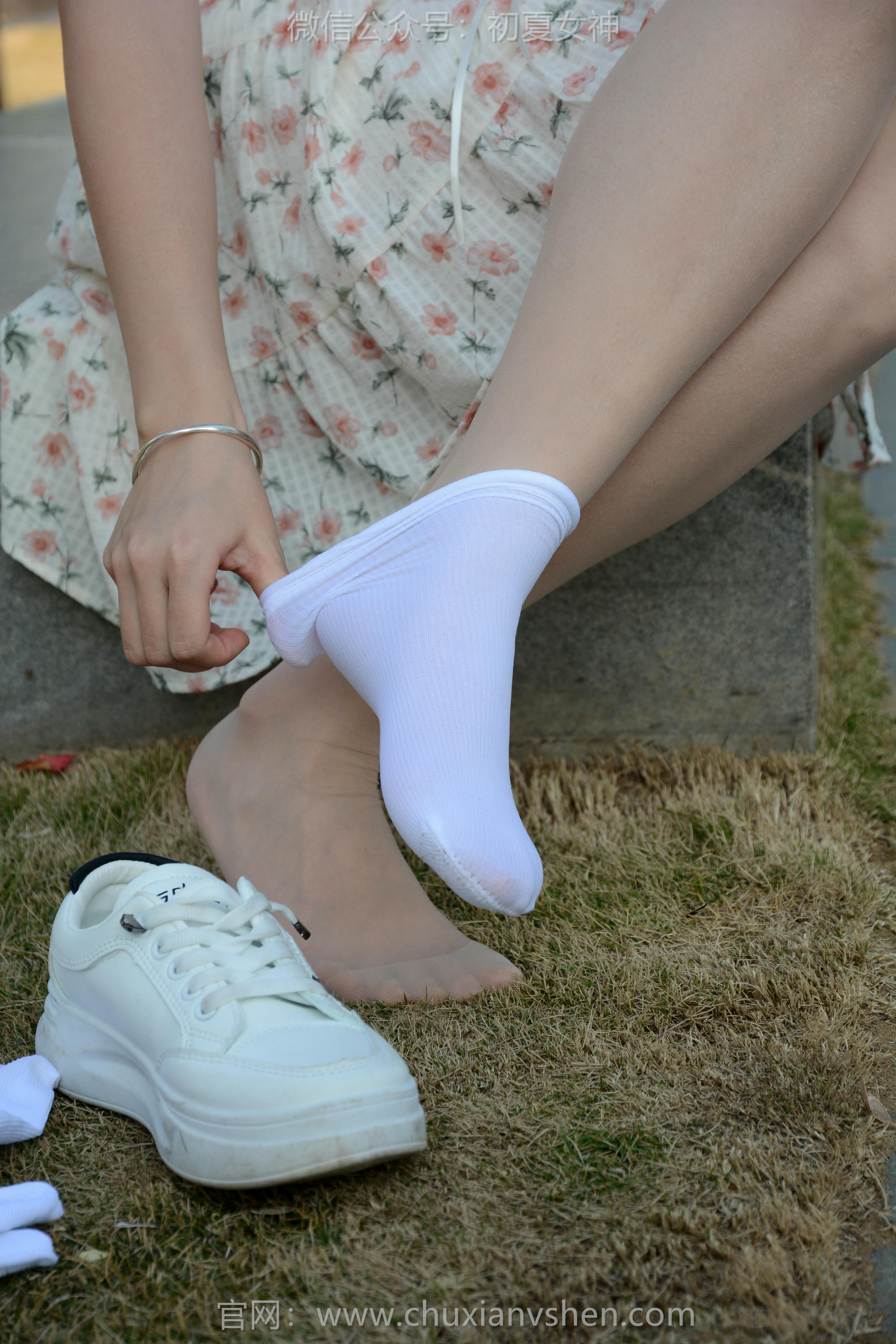 初夏女神 NO.150 双双 迎春碎花裙 [140P1V-5.68GB]_第7集