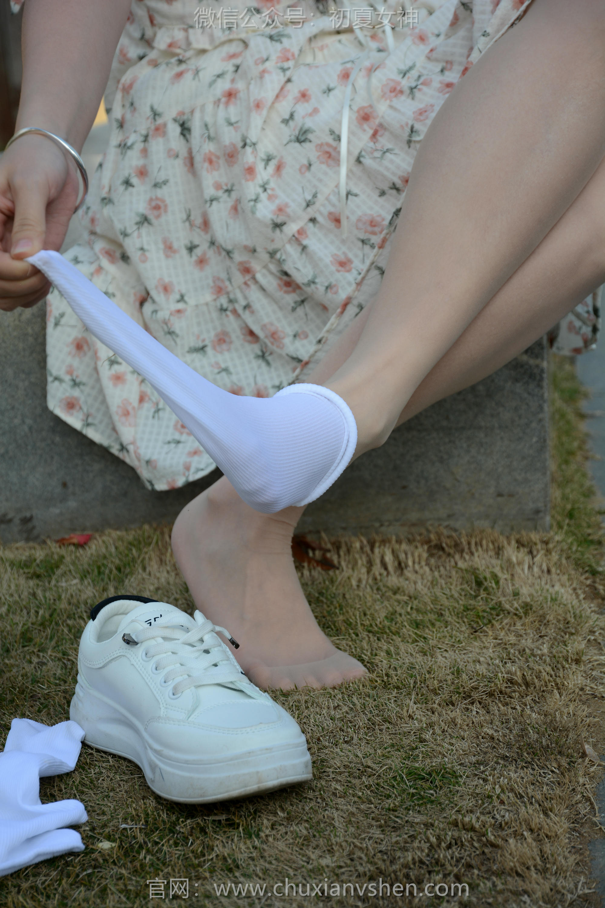 初夏女神 NO.150 双双 迎春碎花裙 [140P1V-5.68GB]_第7集