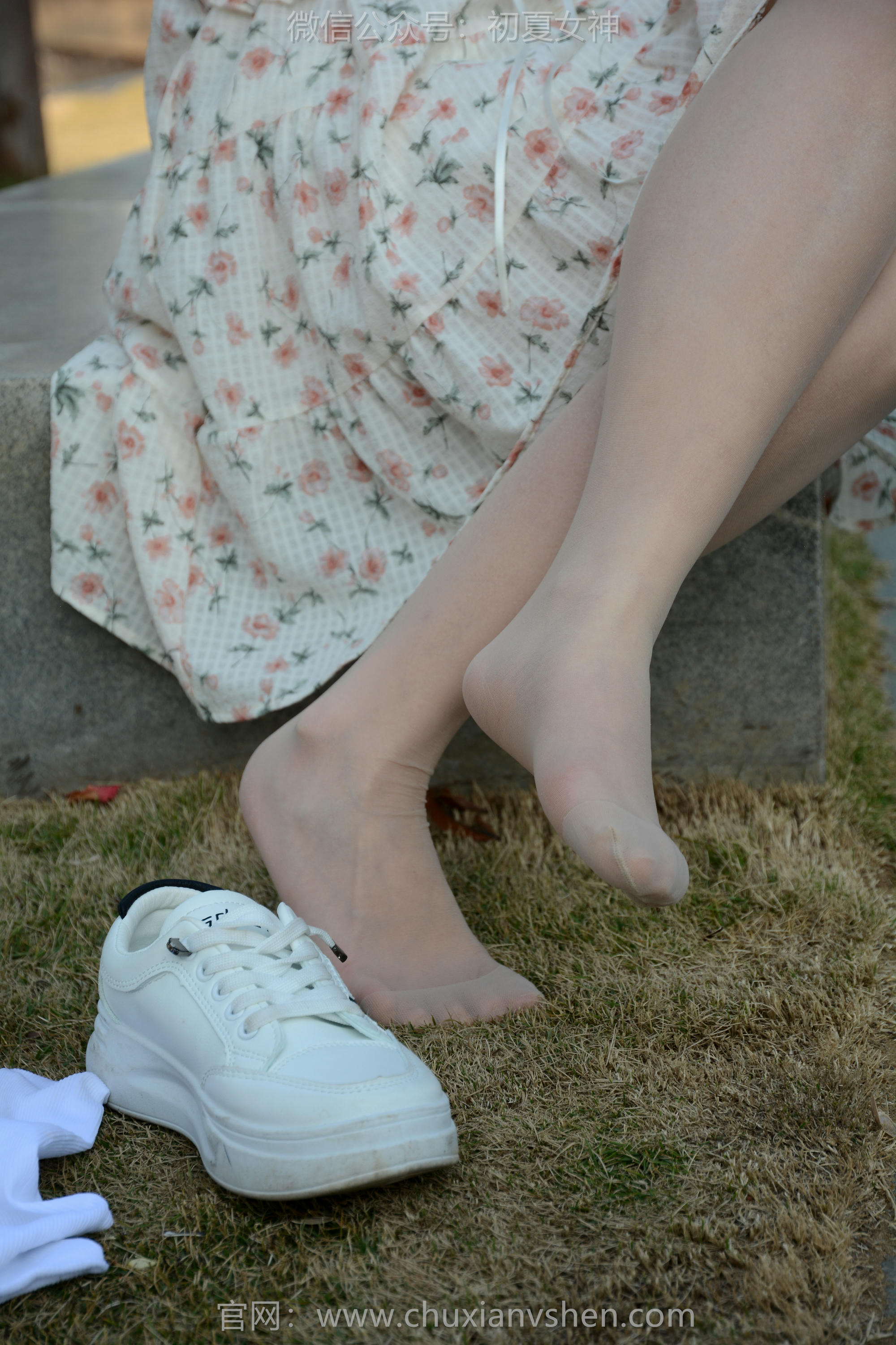 初夏女神 NO.150 双双 迎春碎花裙 [140P1V-5.68GB]_第7集