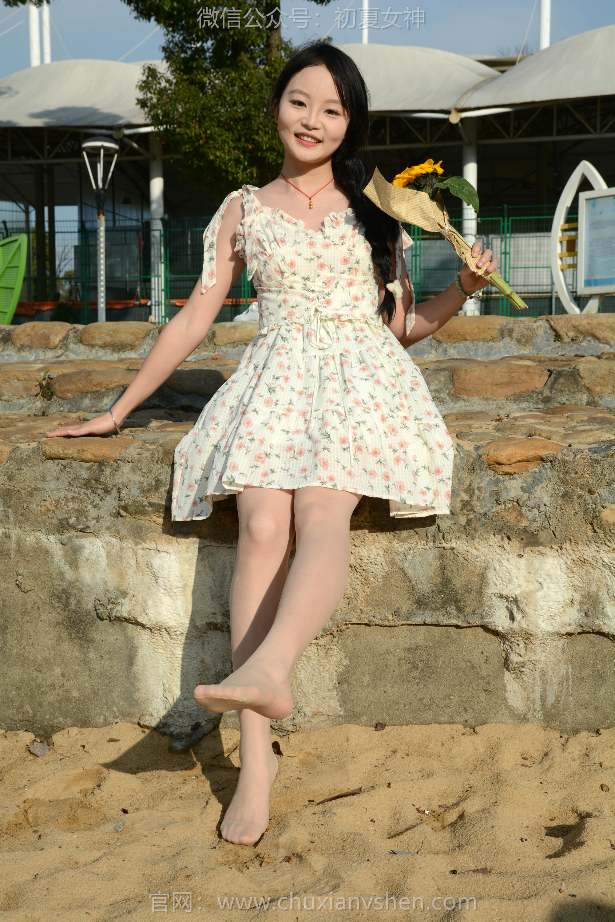 初夏女神 NO.150 双双 迎春碎花裙 [140P1V-5.68GB]_第7集