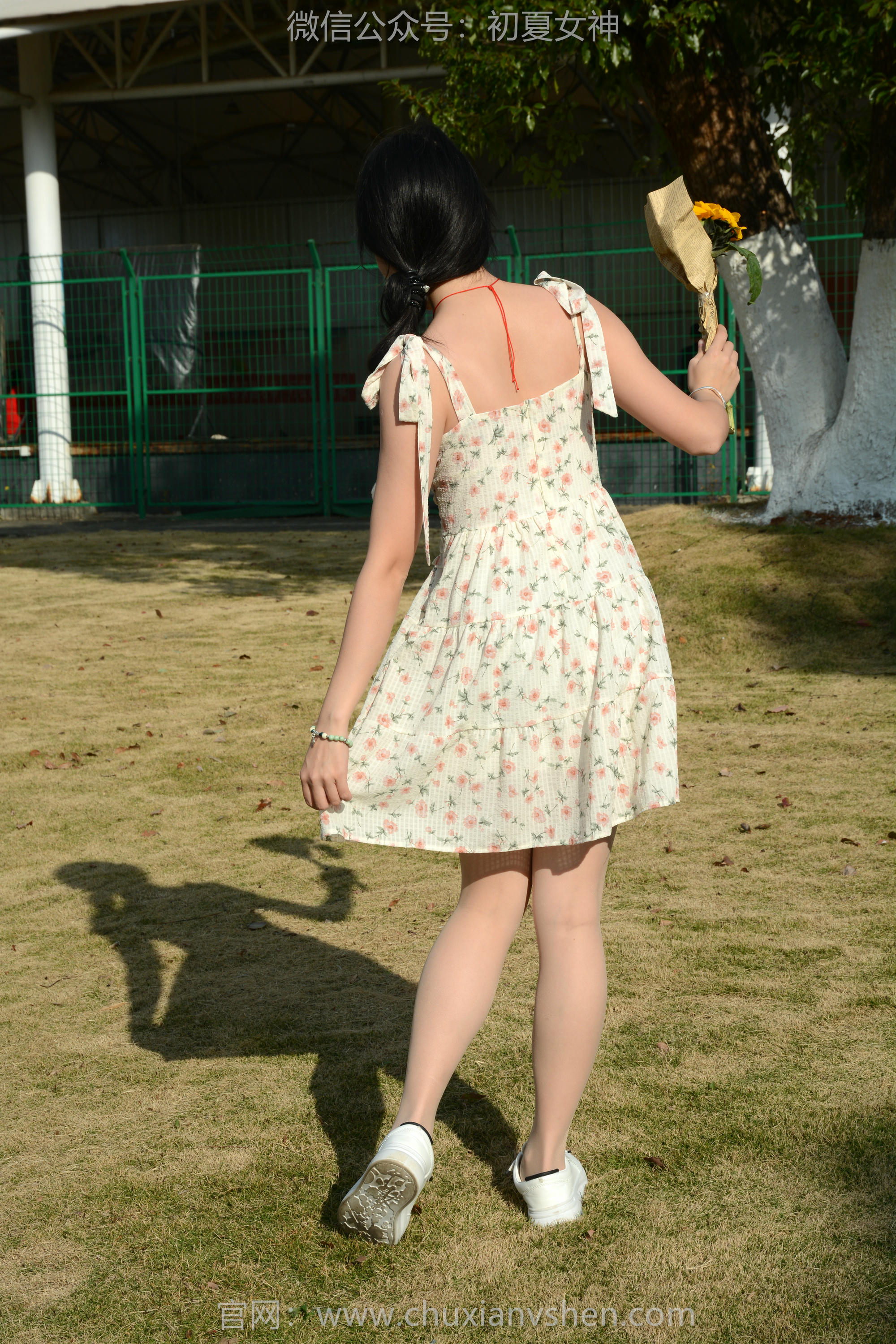 初夏女神 NO.150 双双 迎春碎花裙 [140P1V-5.68GB]_第1集