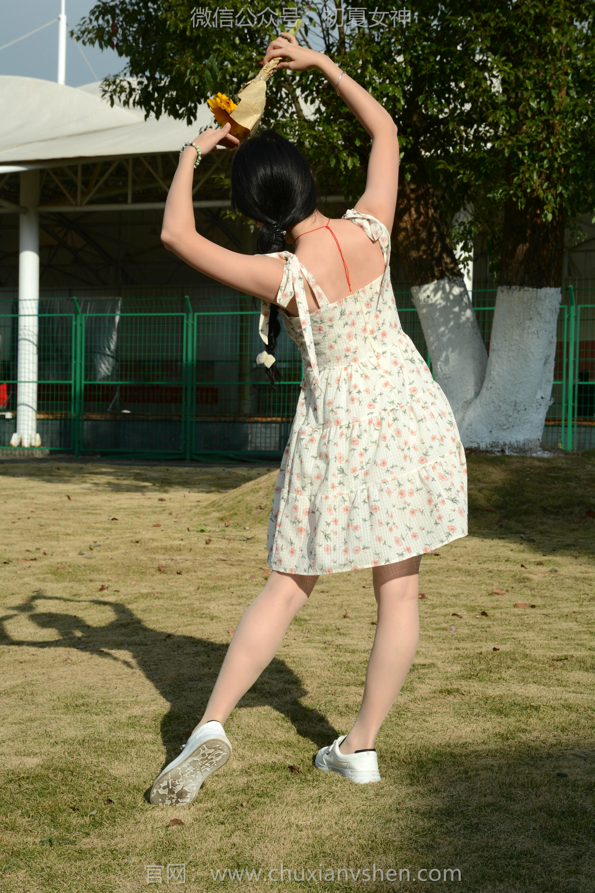 初夏女神 NO.150 双双 迎春碎花裙 [140P1V-5.68GB]_第2集