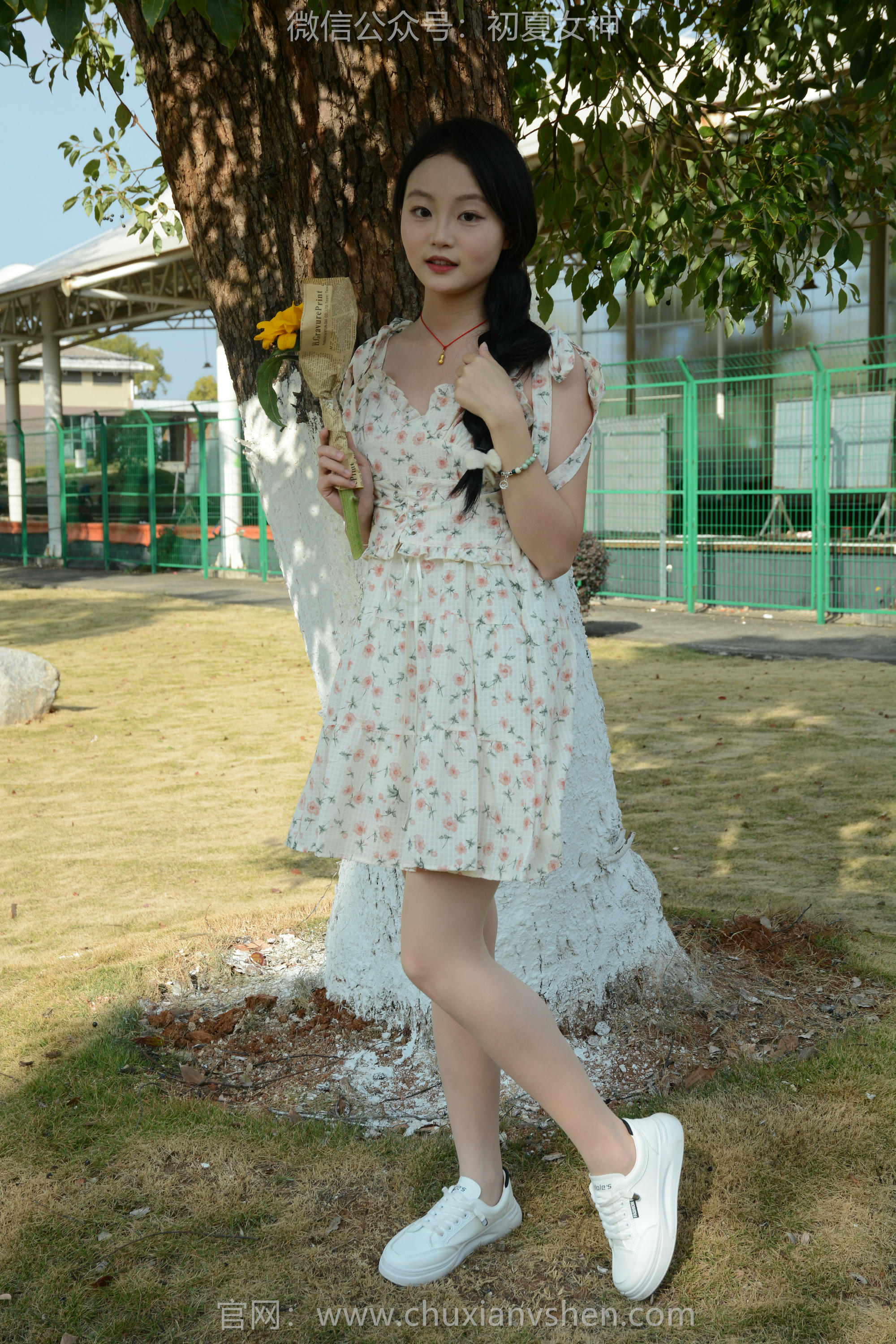 初夏女神 NO.150 双双 迎春碎花裙 [140P1V-5.68GB]_第2集