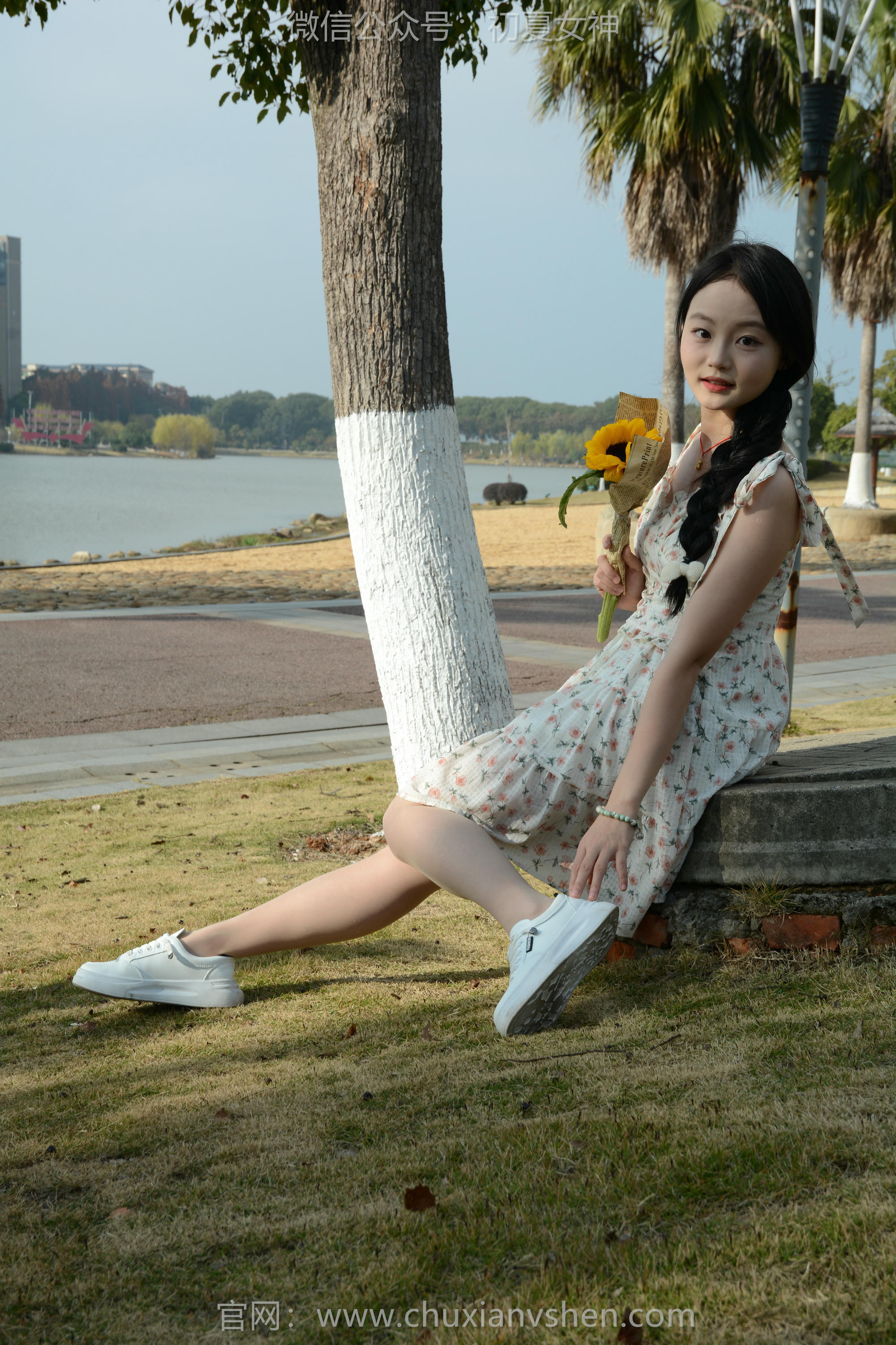 初夏女神 NO.150 双双 迎春碎花裙 [140P1V-5.68GB]_第3集