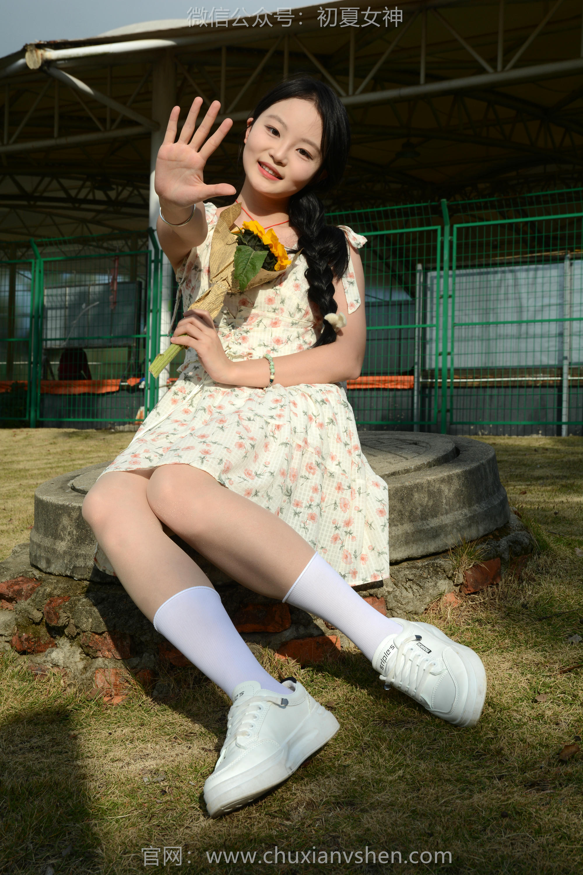 初夏女神 NO.150 双双 迎春碎花裙 [140P1V-5.68GB]_第4集