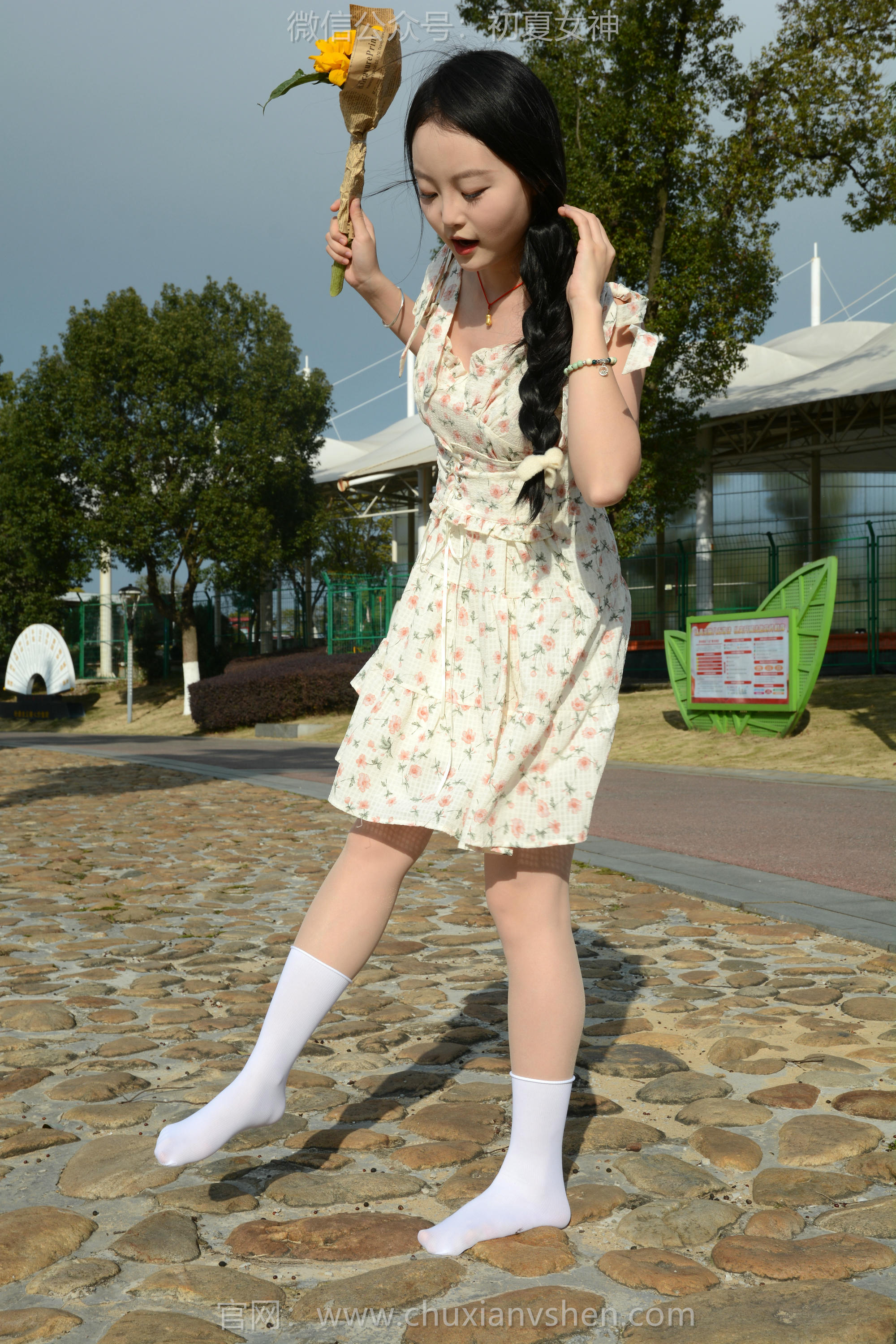 初夏女神 NO.150 双双 迎春碎花裙 [140P1V-5.68GB]_第5集