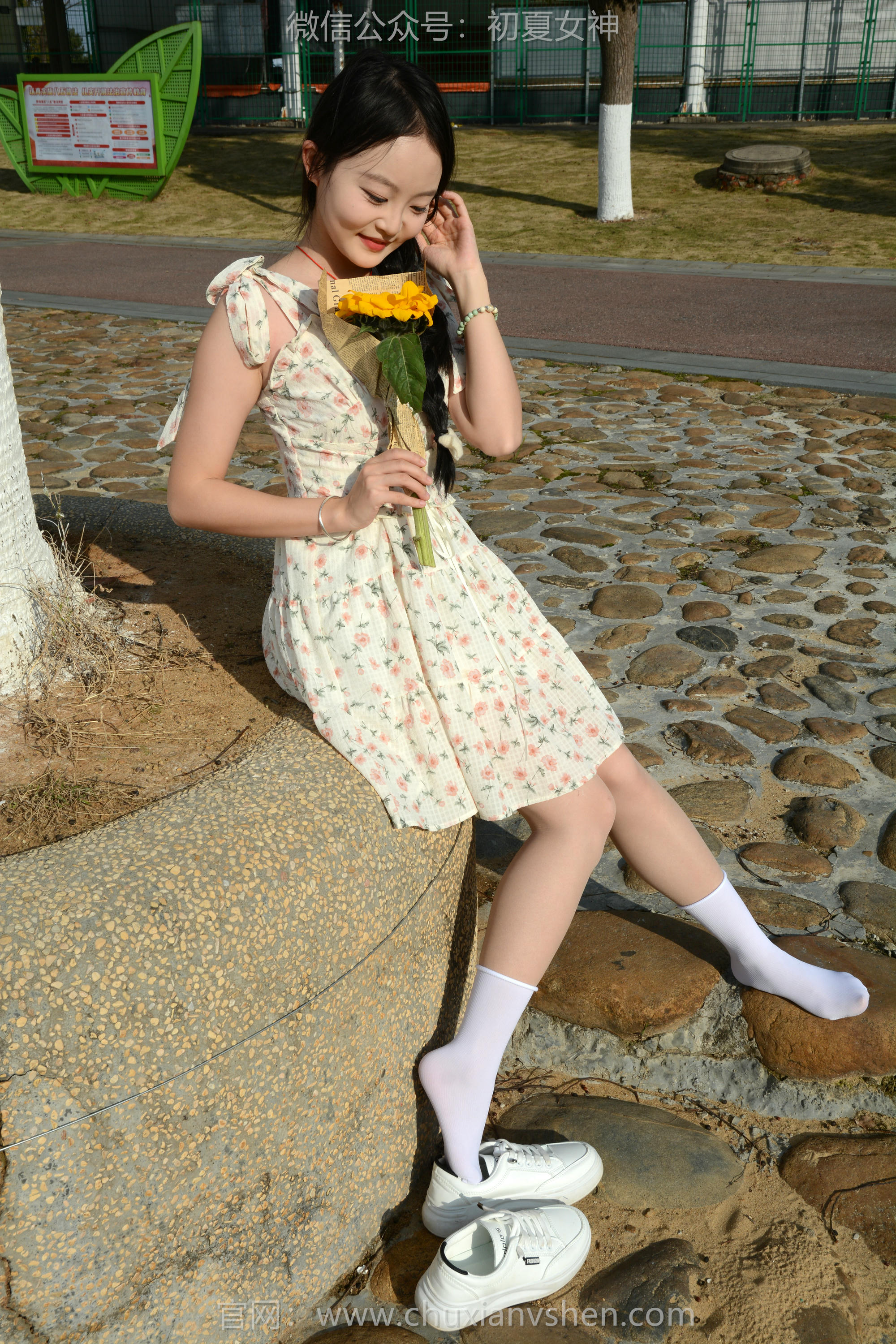 初夏女神 NO.150 双双 迎春碎花裙 [140P1V-5.68GB]_第5集