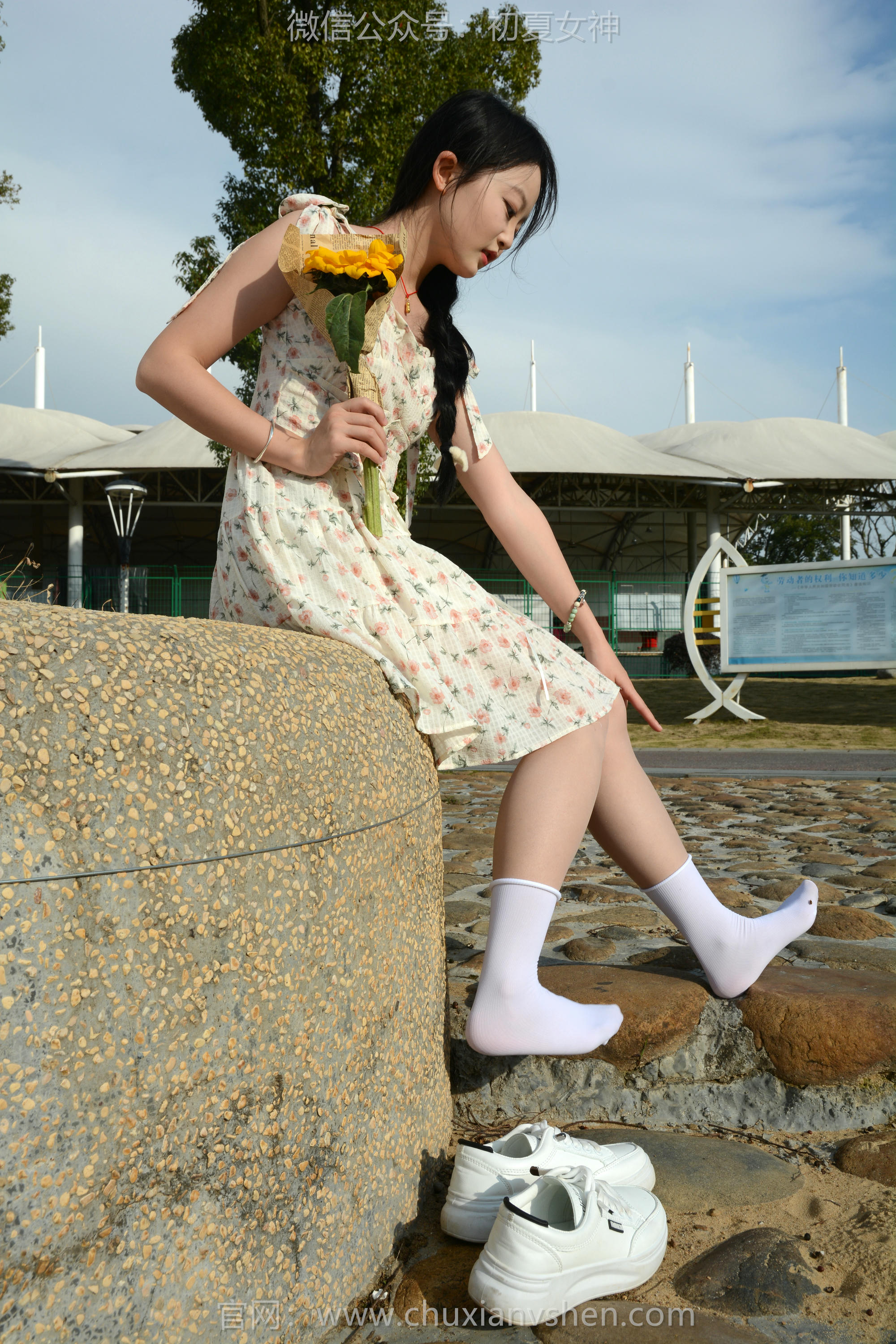 初夏女神 NO.150 双双 迎春碎花裙 [140P1V-5.68GB]_第5集