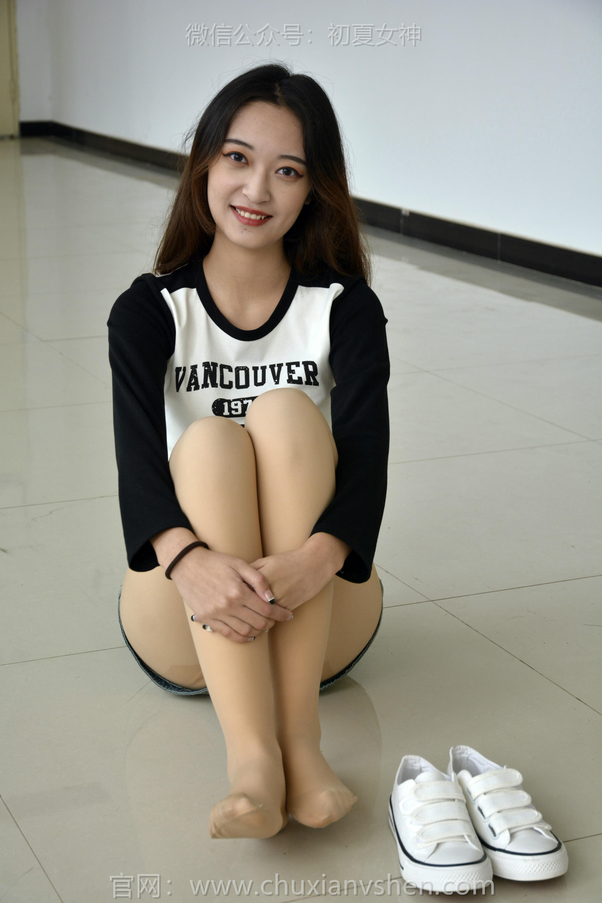 初夏女神 NO.151 依依 走走拍拍 [130P1V-5.25GB]_第3集